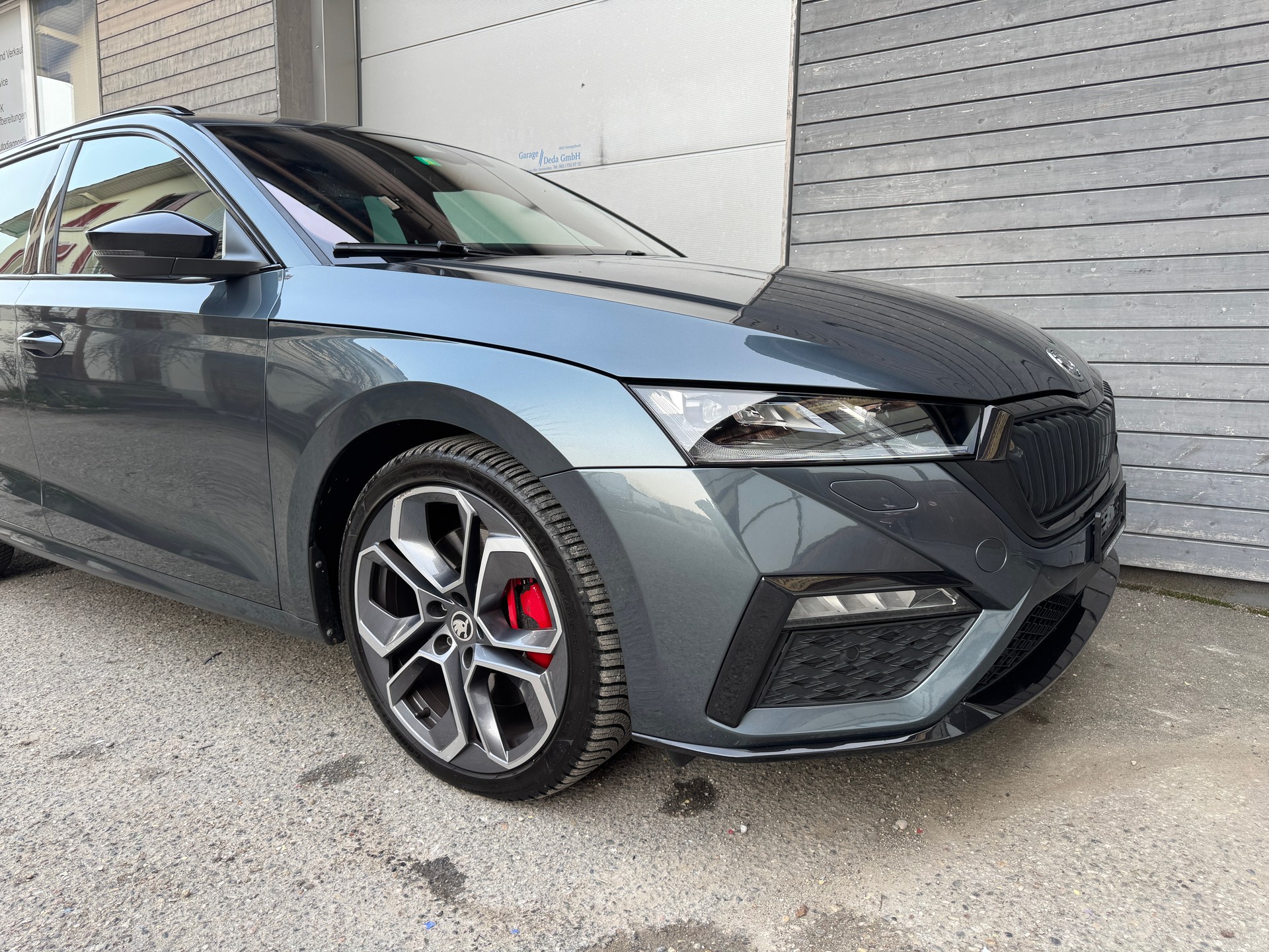 SKODA Octavia Combi 1.4 TSI PHEV DSG RS-image-7