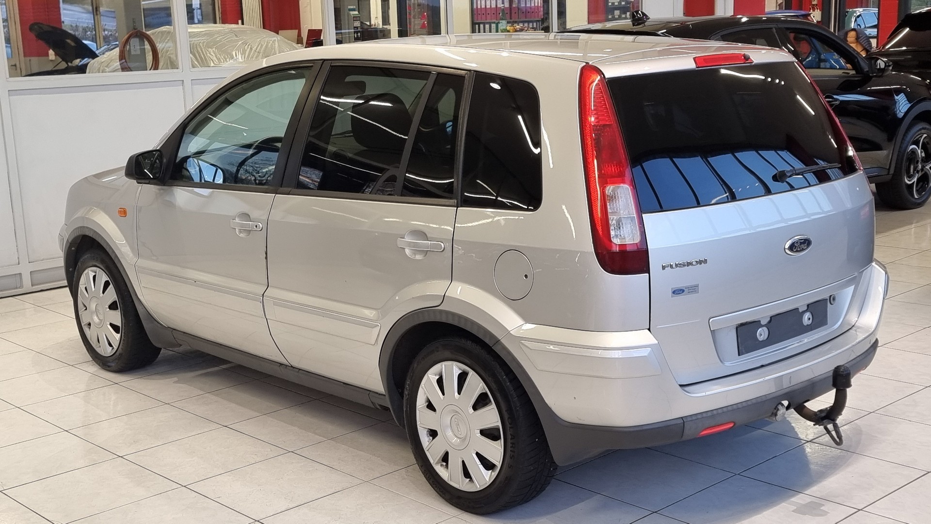 FORD Fusion 1.6 16V Plus-showroom-element-3