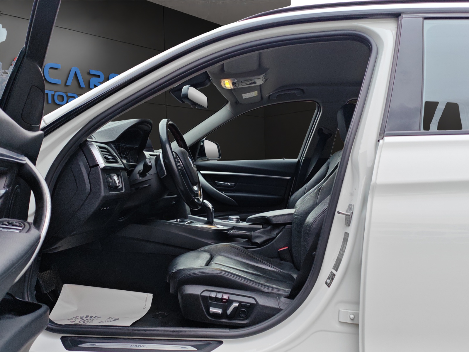 BMW 320d xDrive Touring Edition Sport Line Steptronic [Expertise du jour + Garantie 12 mois + Service & Immat. Offerts]-image-8