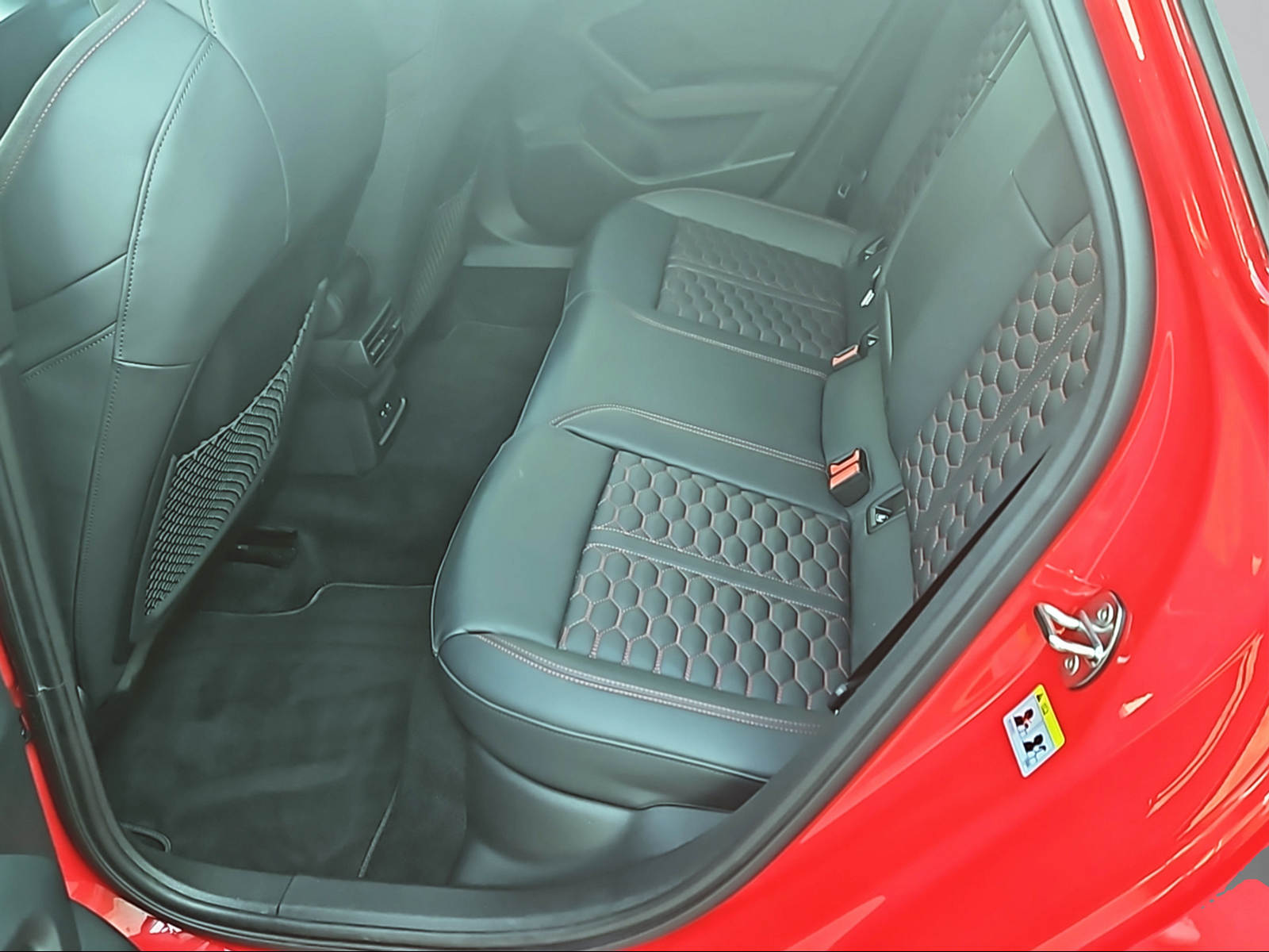 AUDI RS3 Sportback 2.5 TSI quattro S-tronic-image-10