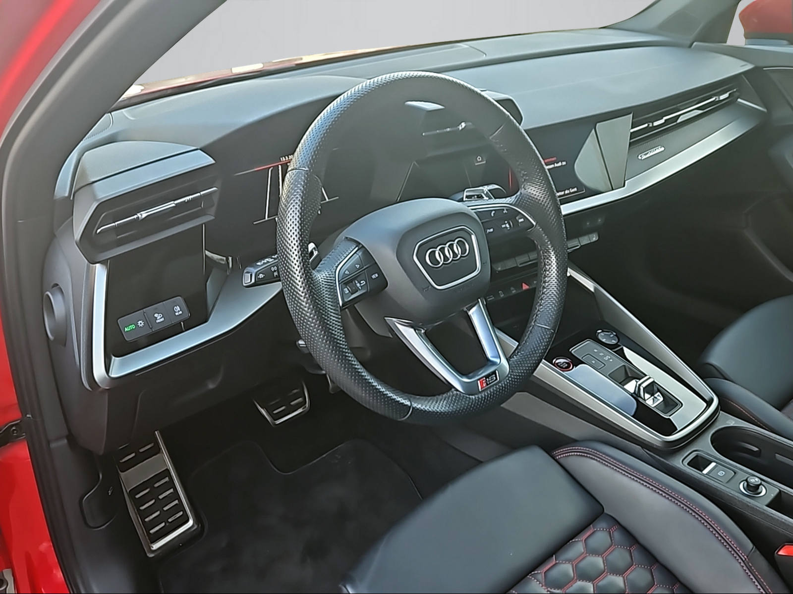 AUDI RS3 Sportback 2.5 TSI quattro S-tronic-image-8
