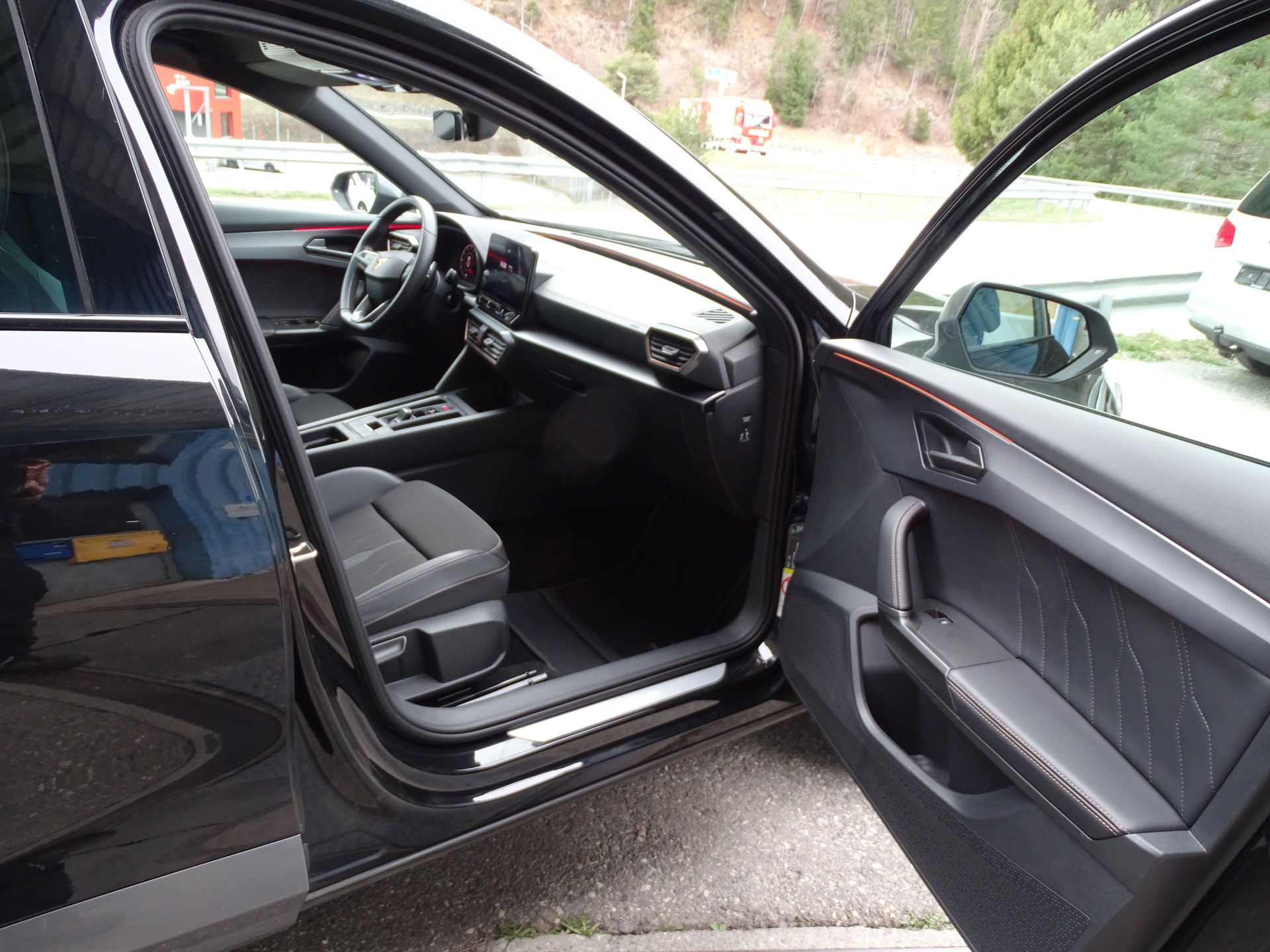 CUPRA Formentor 2.0TSI 4Drive DSG-image-11
