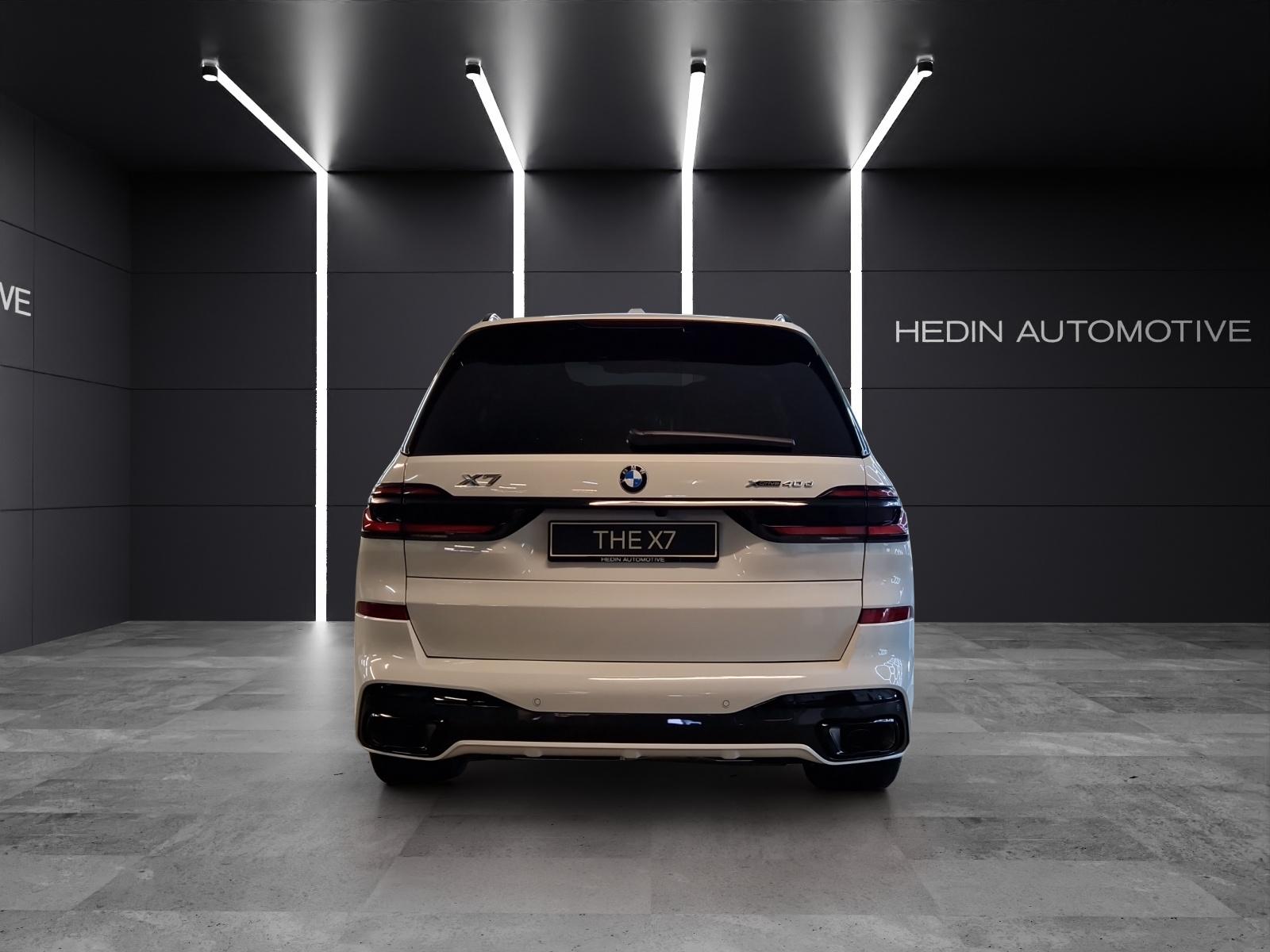 BMW X7 40d xDrive-showroom-element-3