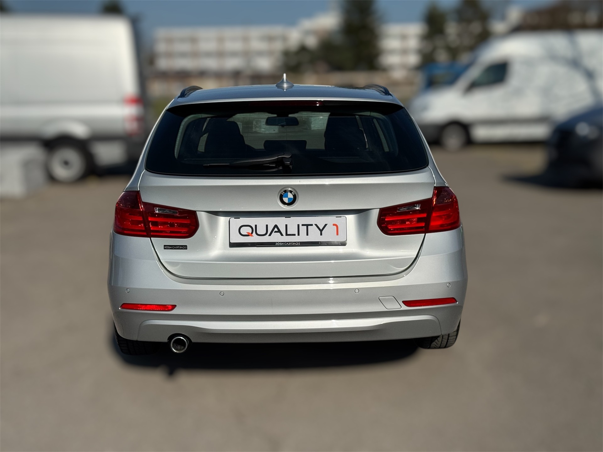 BMW 318d Touring Steptronic-image-4
