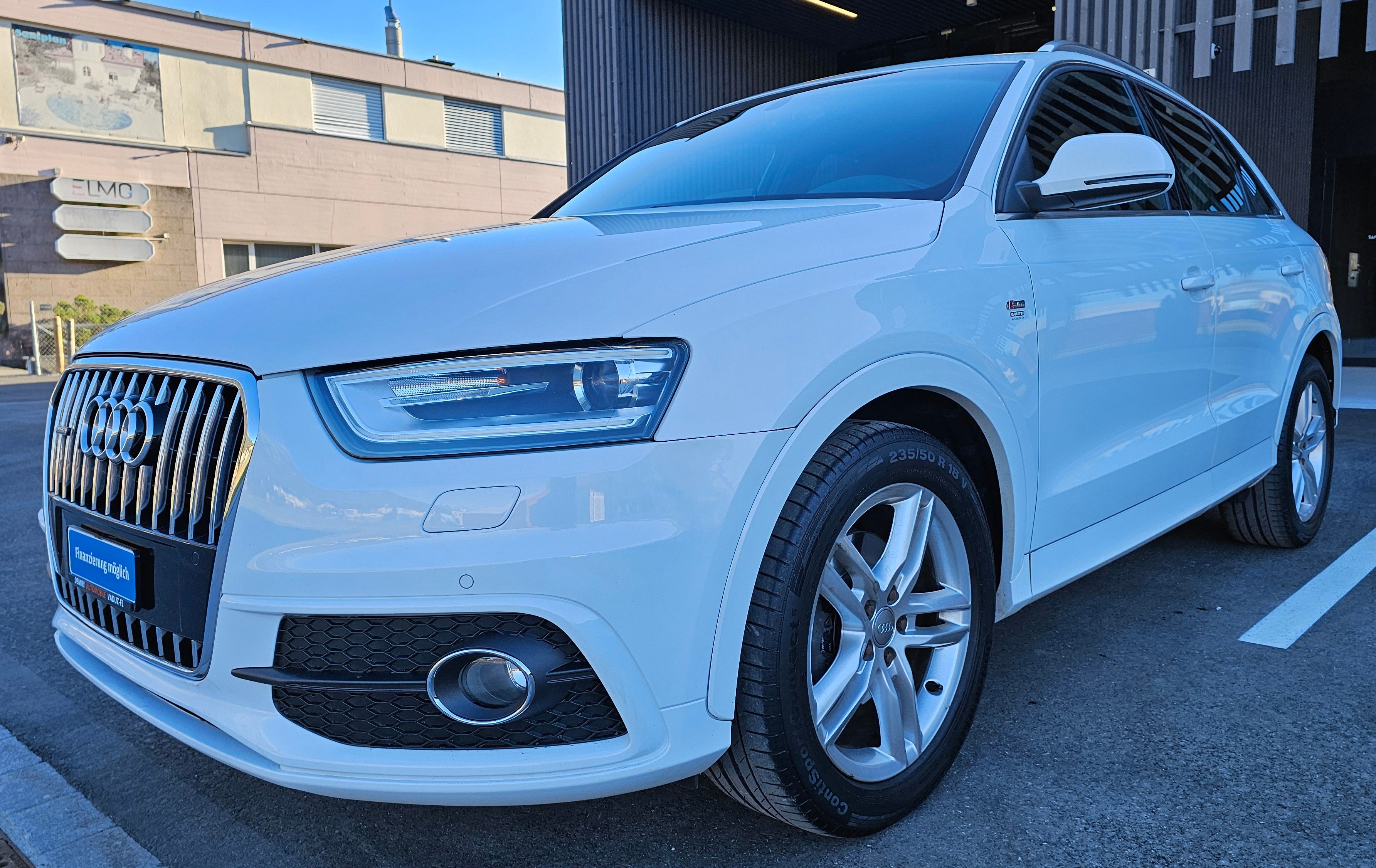 Car photo
