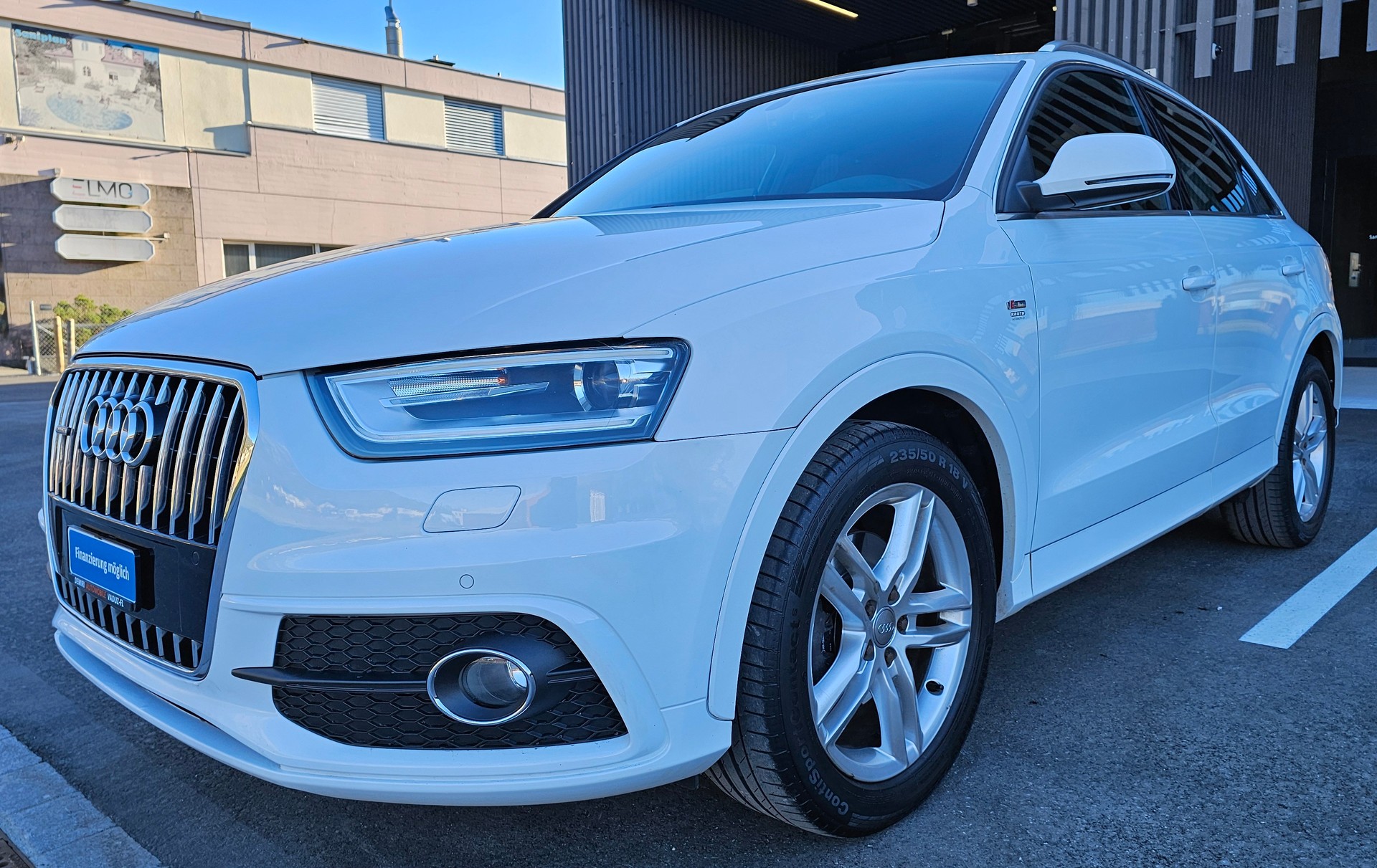 AUDI Q3 2.0 TFSI quattro S-tronic
