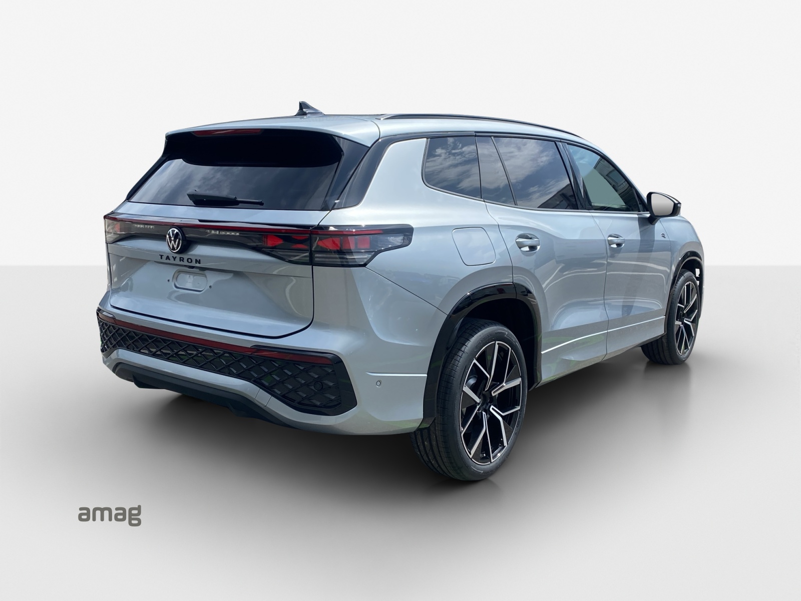 VW Tayron 2.0 TSI R-Line DSG 4Motion-image-4
