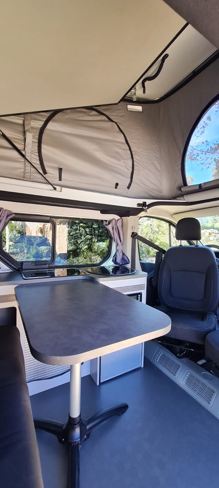 RENAULT Trafic Grand SpaceNomad-image-3
