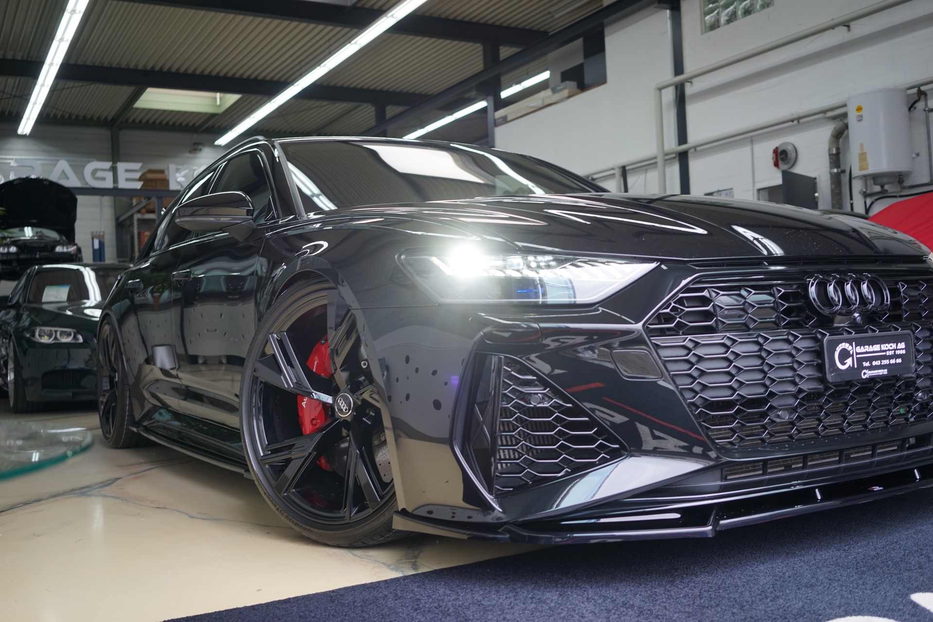 AUDI RS6 Avant 4.0 TFSI V8 quattro-image-13