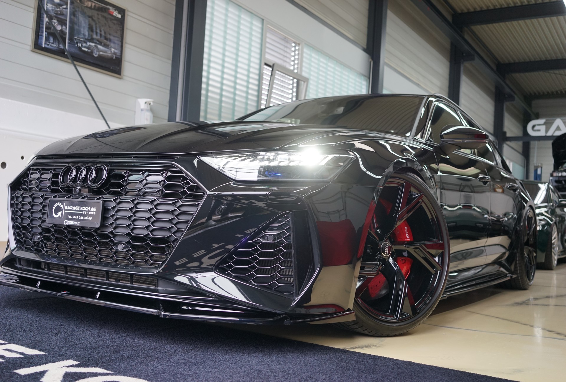 AUDI RS6 Avant 4.0 TFSI V8 quattro-showroom-element-1