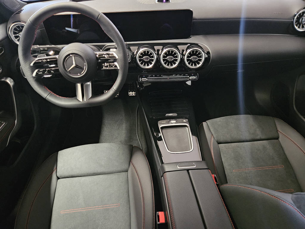 MERCEDES-BENZ A 200 Night Star-image-7