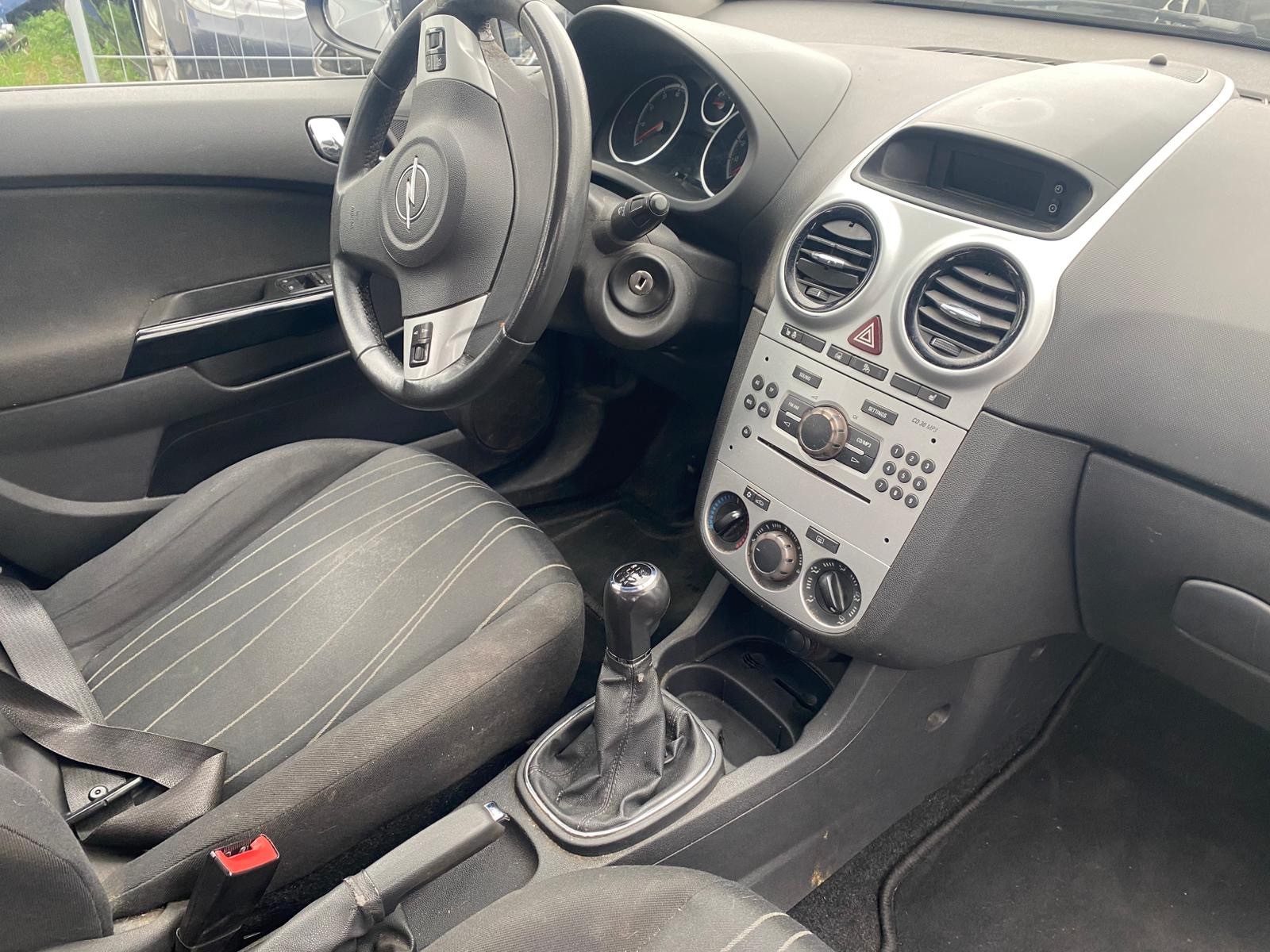 OPEL Corsa 1.4 TP Sport-image-10