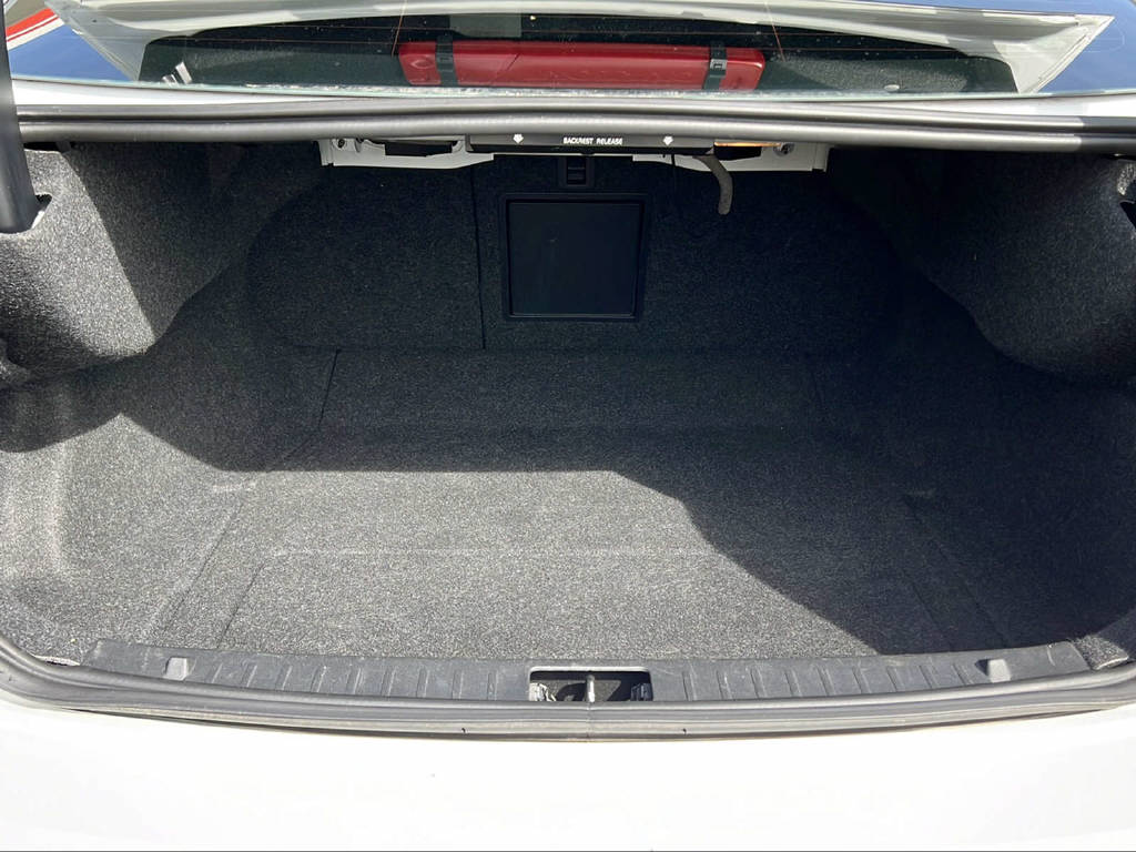 VOLVO S60 2.0 T Momentum-image-12