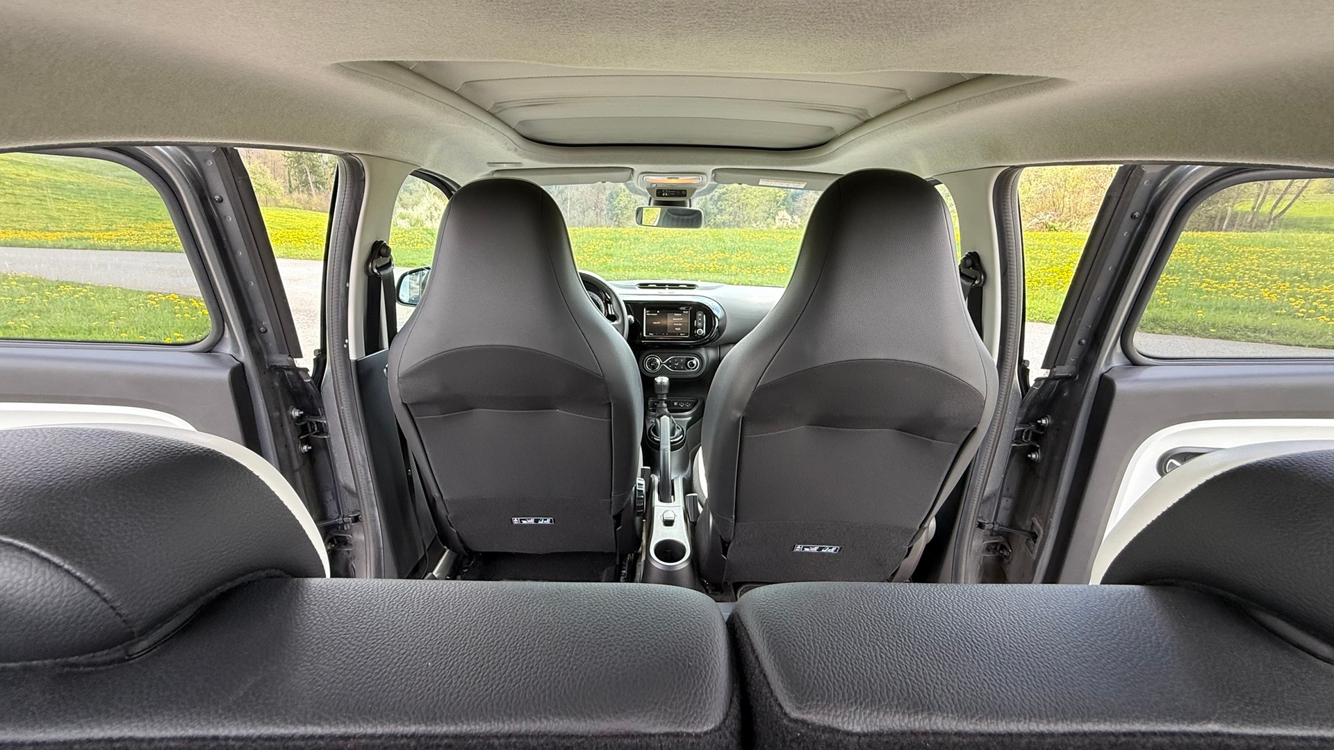 RENAULT Twingo TCe 95 Urban-image-9