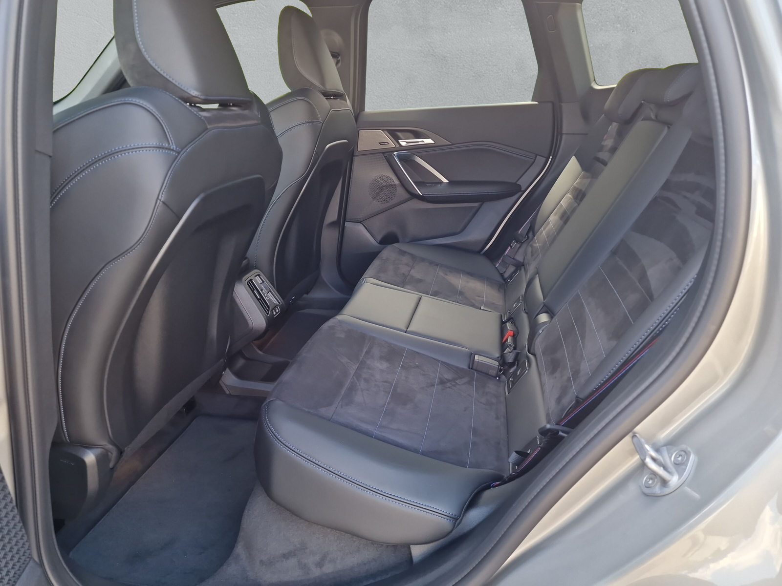 BMW X1 xDrive 30e M Sport Pro-image-11