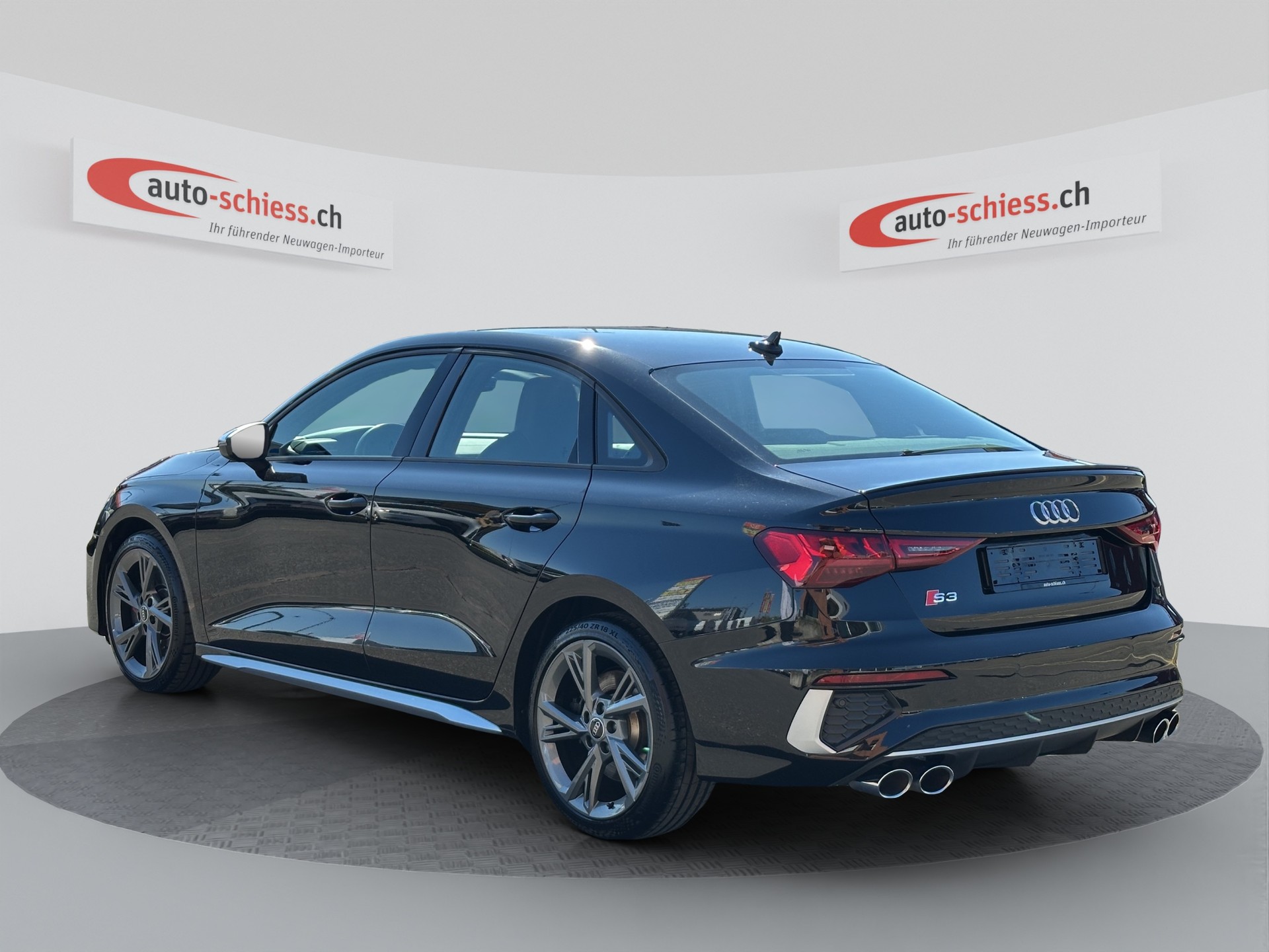 AUDI S3 Limousine 2.0 TFSI quattro S-tronic-image-2