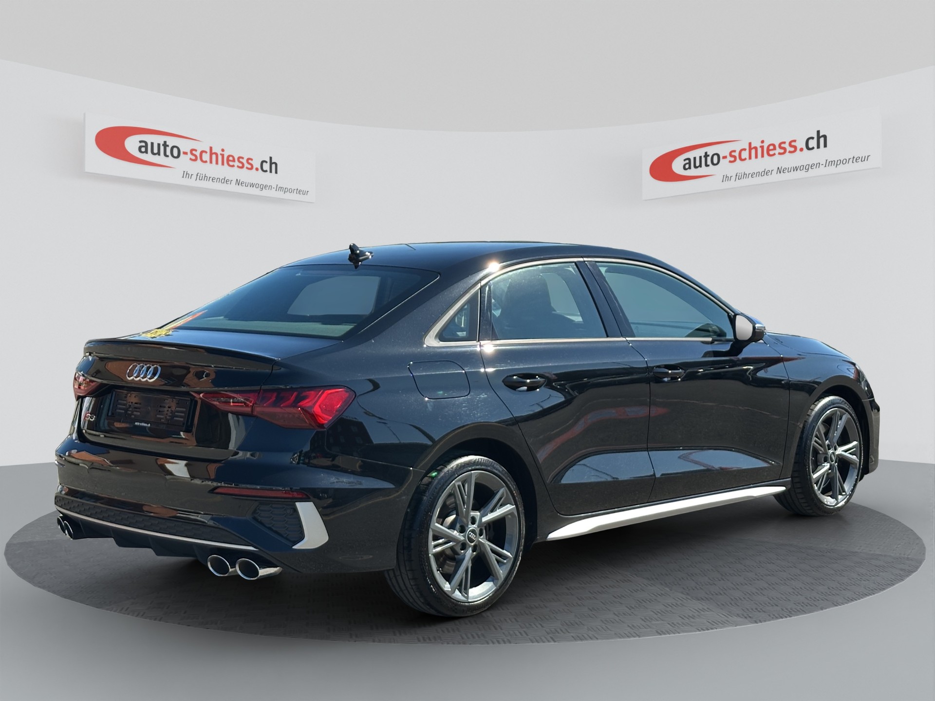 AUDI S3 Limousine 2.0 TFSI quattro S-tronic-image-4