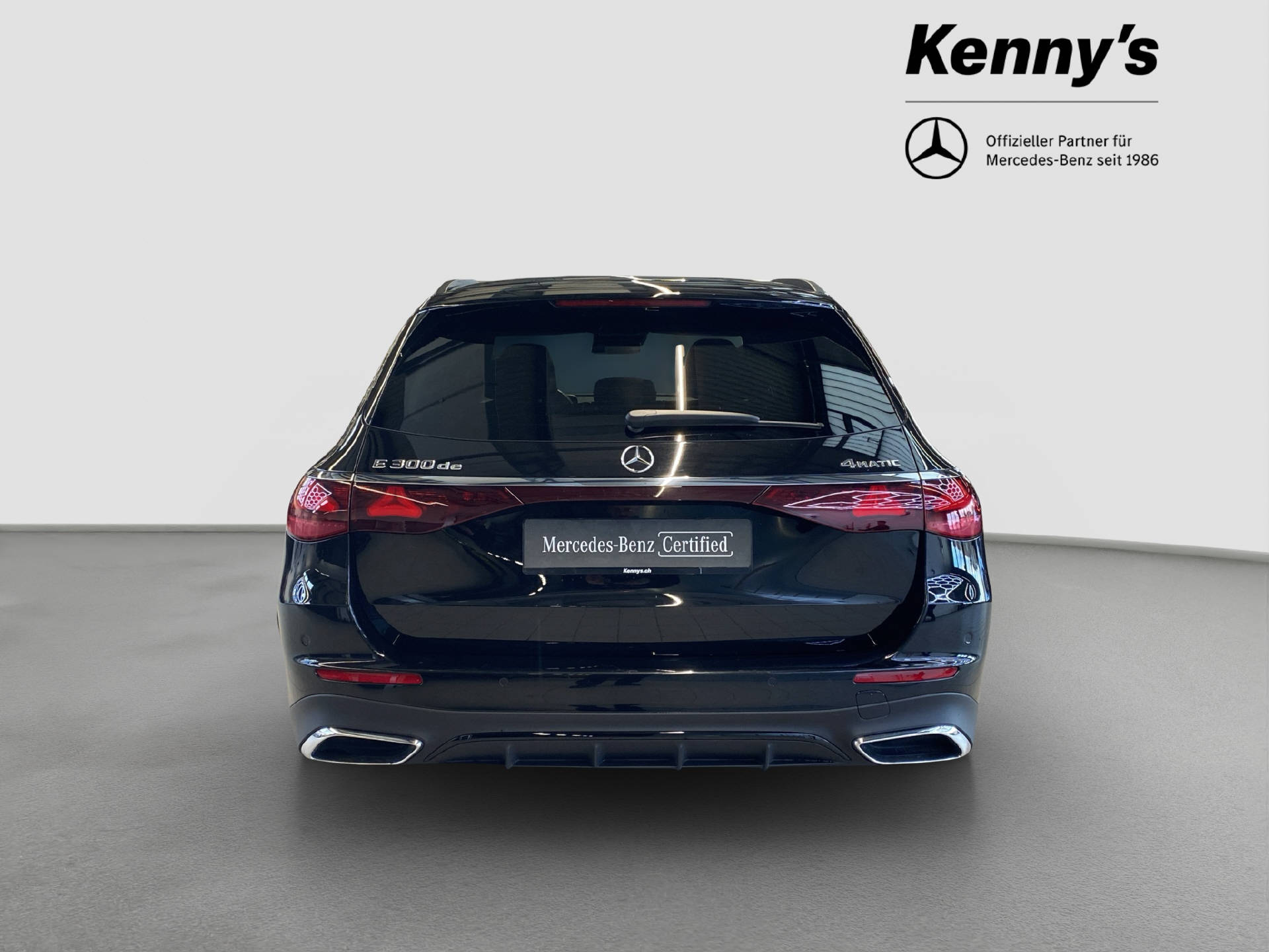 MERCEDES-BENZ E 300 de AMG Line 4MATIC-image-4
