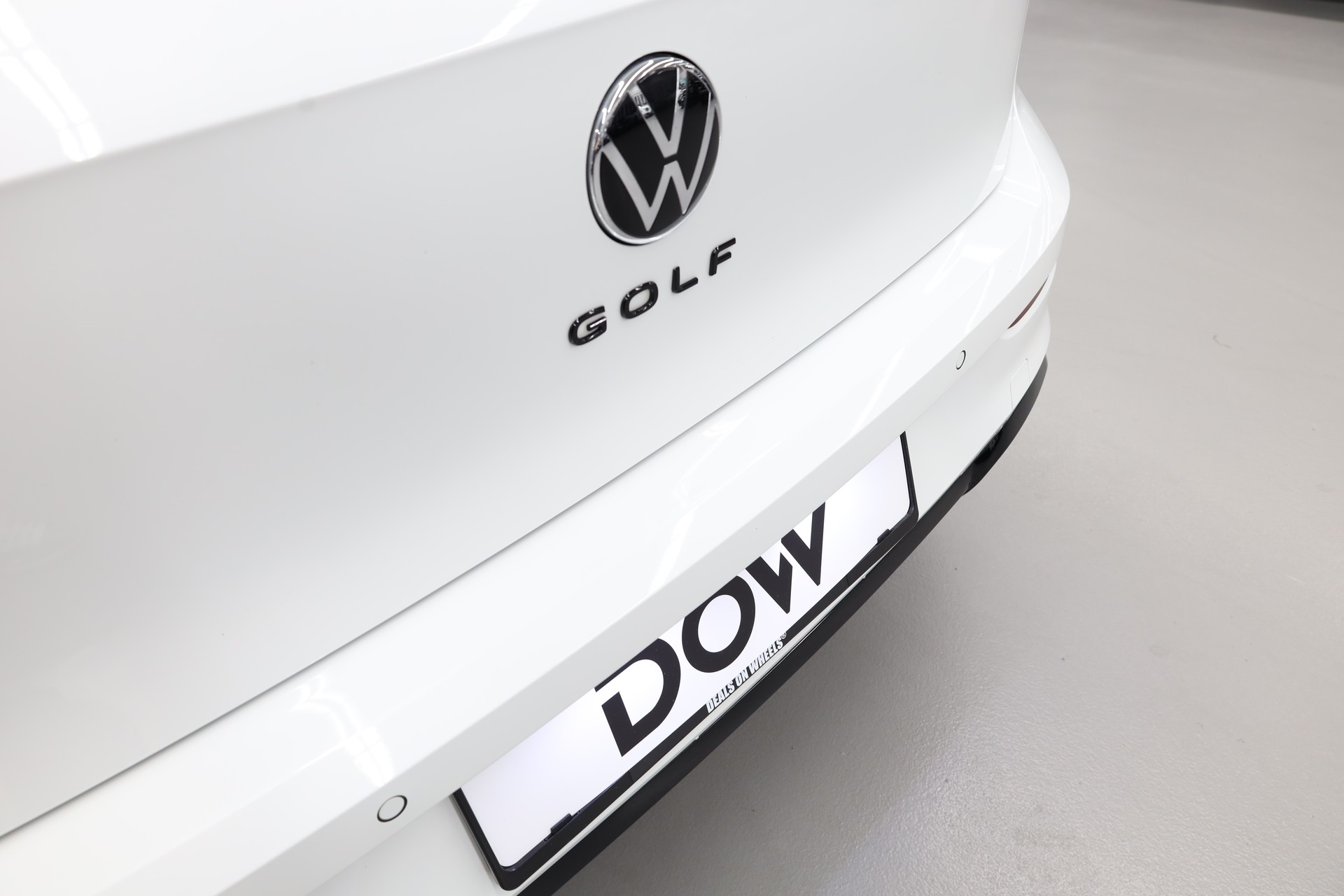 VW Golf VIII 2.0 TDI R-Line DSG-image-11