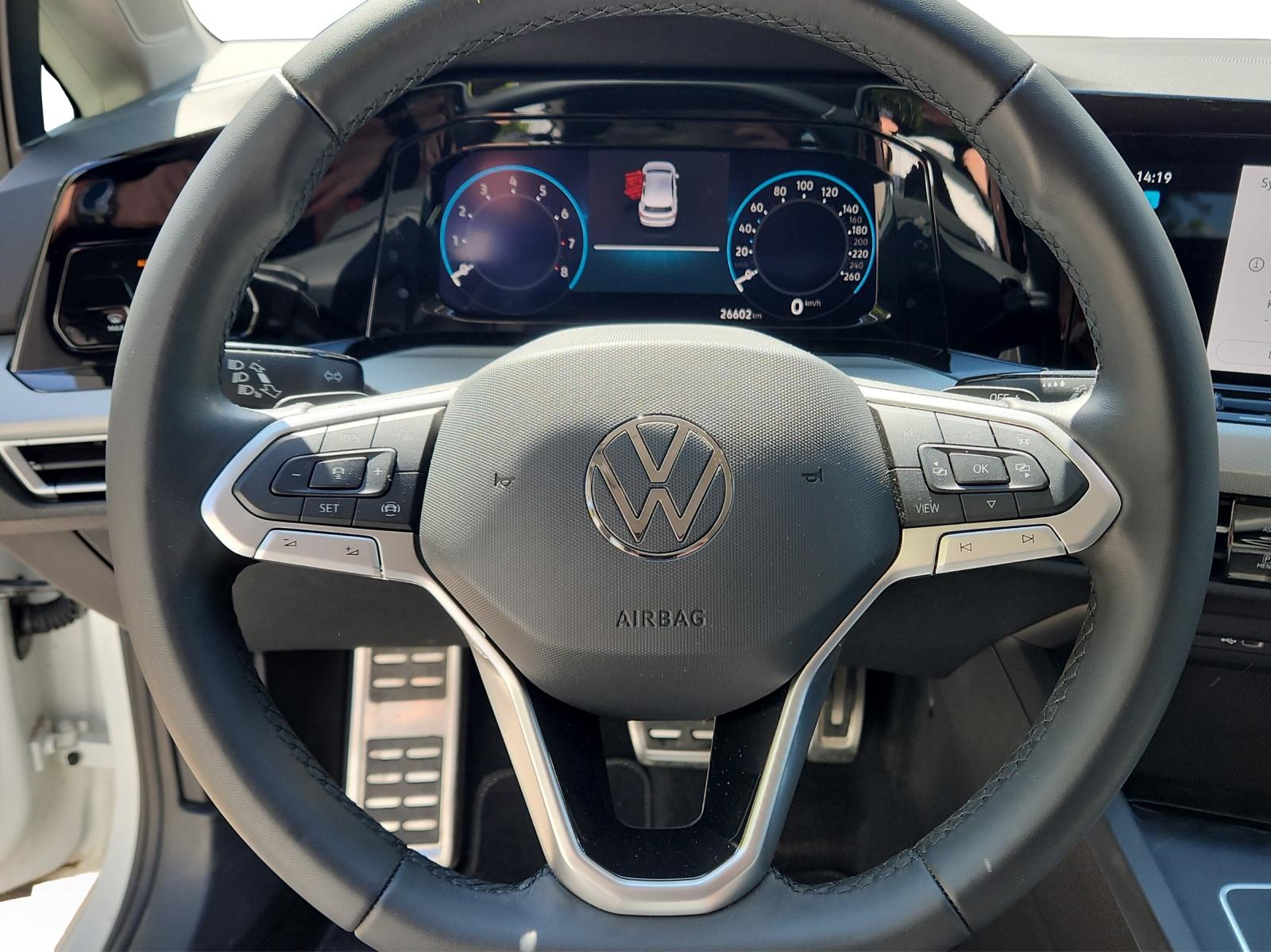 VW Golf VIII 1.0 TSI Life DSG-image-9