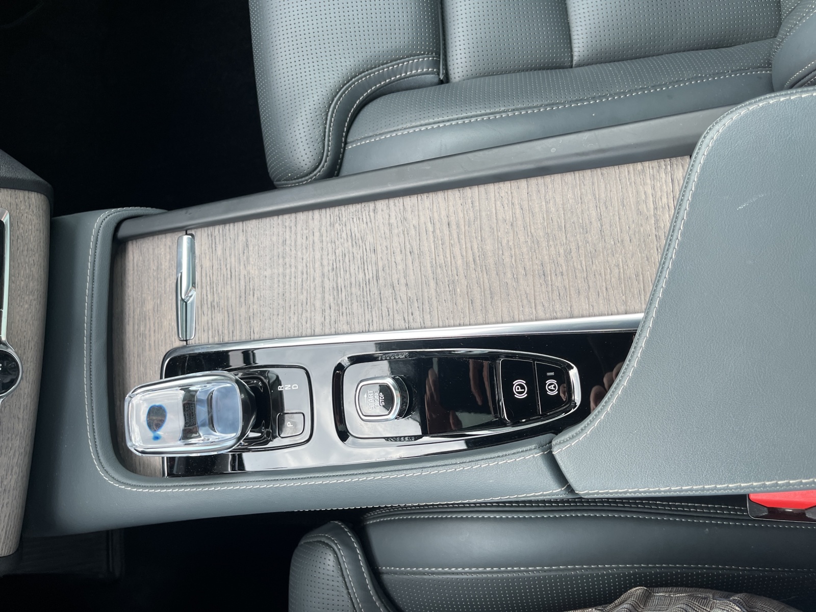 VOLVO XC90 2.0 T8 TE Inscription 7P. eAWD-image-21