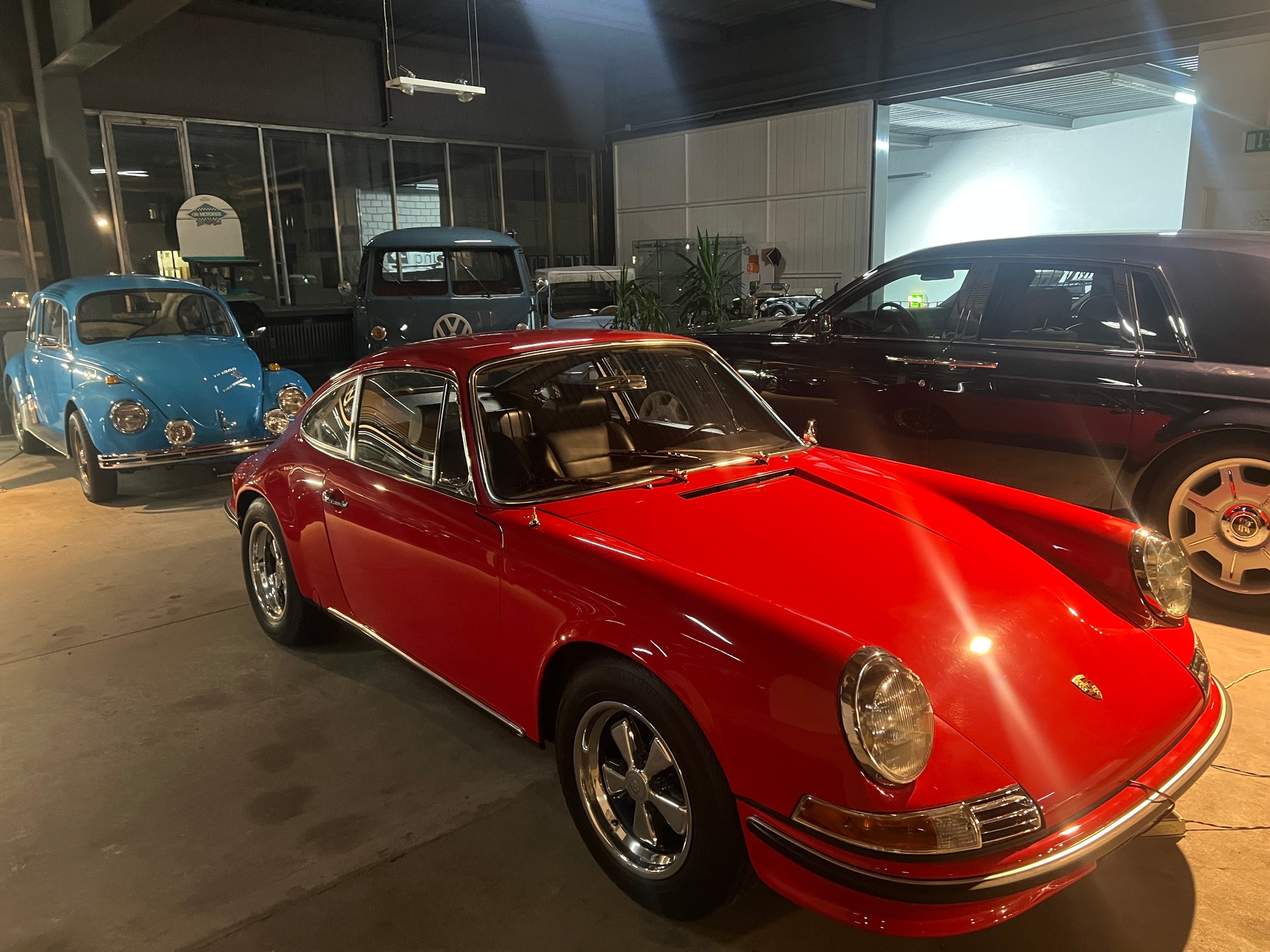 PORSCHE 911 T 2.2 / 2.4 S-Look / Porsche Geburtsurkunde / Veteranengeprüft-image-4