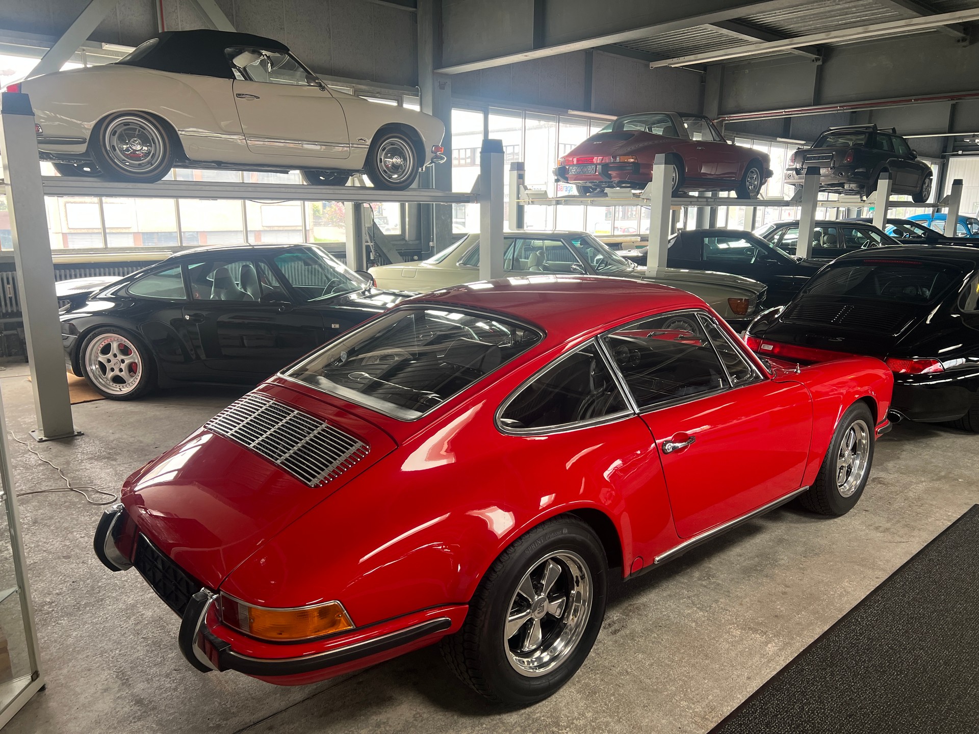 PORSCHE 911 T 2.2 / 2.4 S-Look / Porsche Geburtsurkunde / Veteranengeprüft-image-9