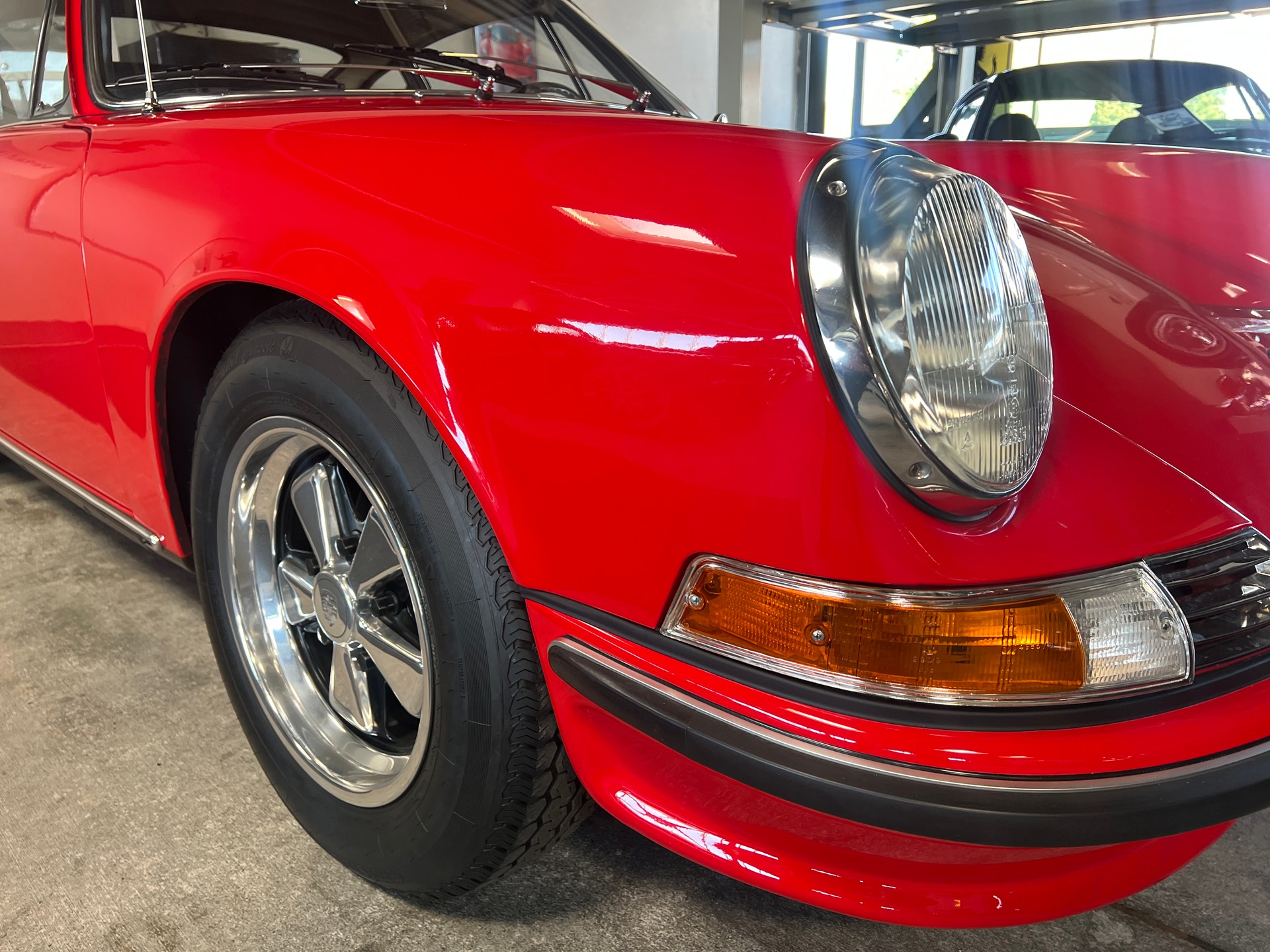 PORSCHE 911 T 2.2 / 2.4 S-Look / Porsche Geburtsurkunde / Veteranengeprüft