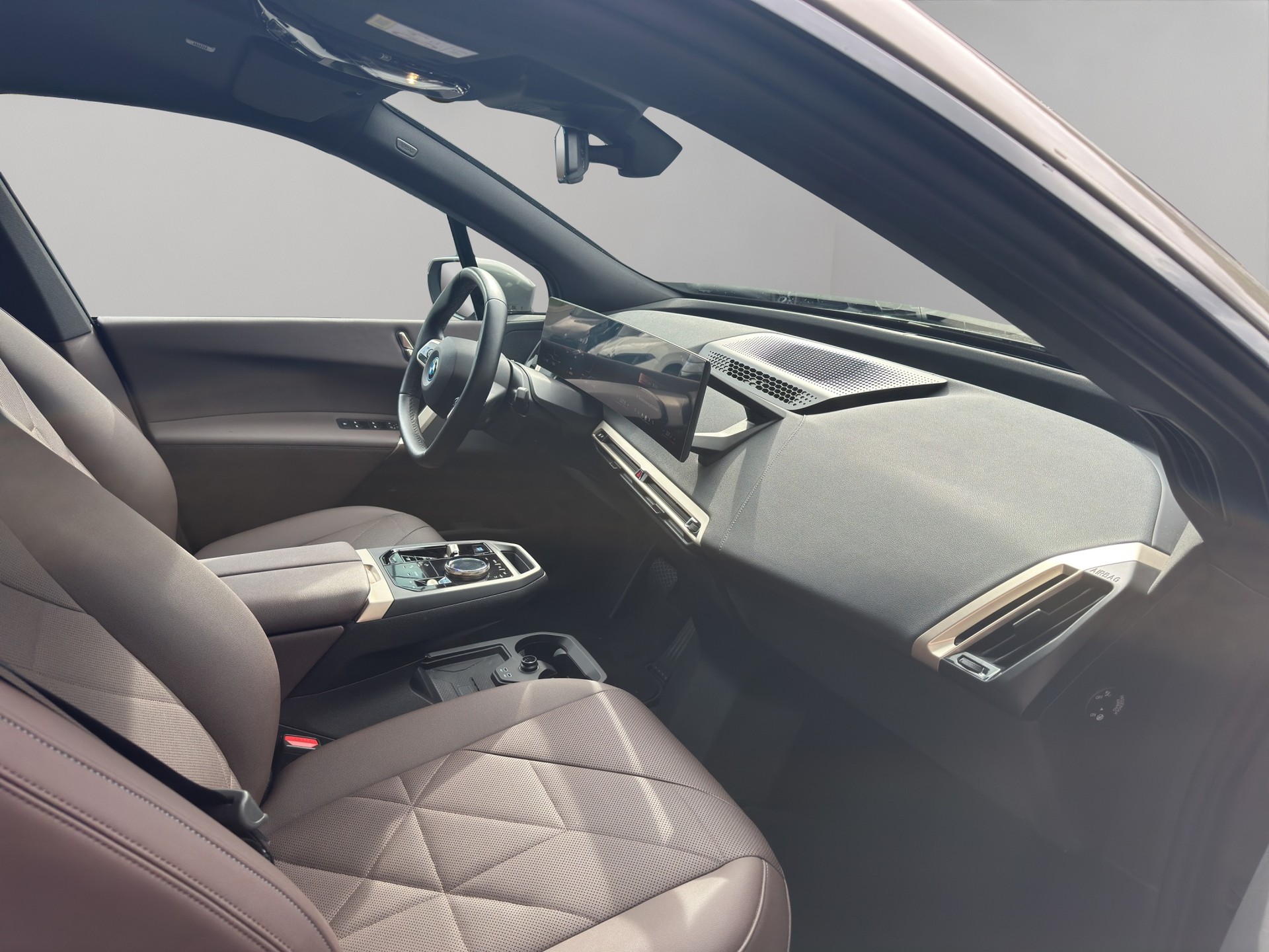 BMW iX xDrive50-image-21