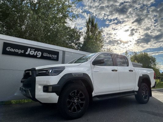 TOYOTA Hilux 2.8d MH Invi. DC4x4-image-0