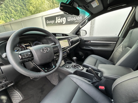 TOYOTA Hilux 2.8d MH Invi. DC4x4-image-8