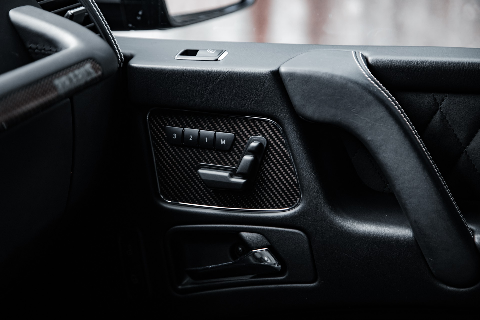 MERCEDES-BENZ G 500 4x42 7G-Tronic-image-23