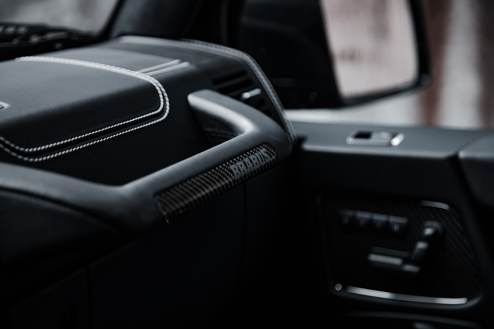 MERCEDES-BENZ G 500 4x42 7G-Tronic-image-22