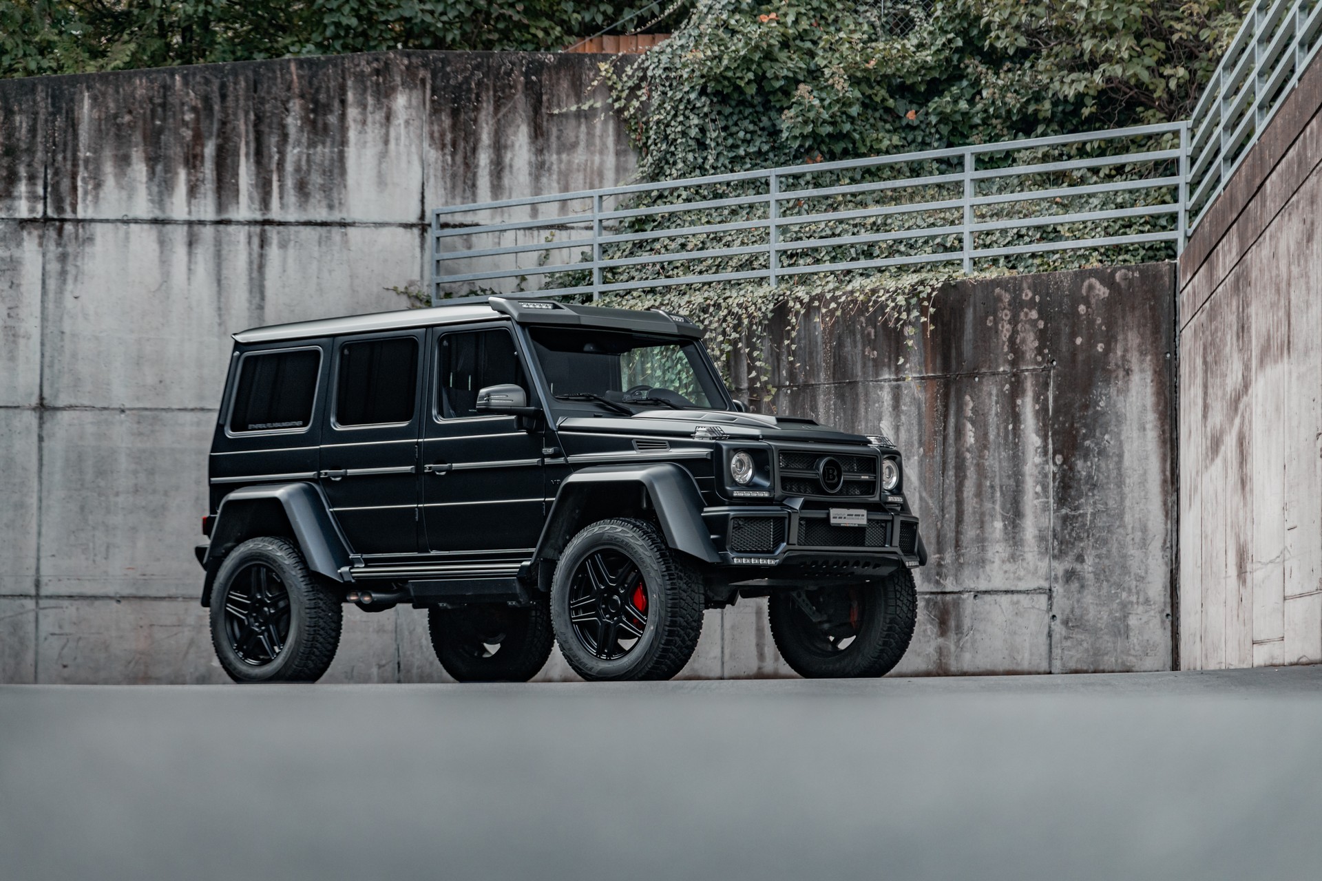 MERCEDES-BENZ G 500 4x42 7G-Tronic-showroom-element-1