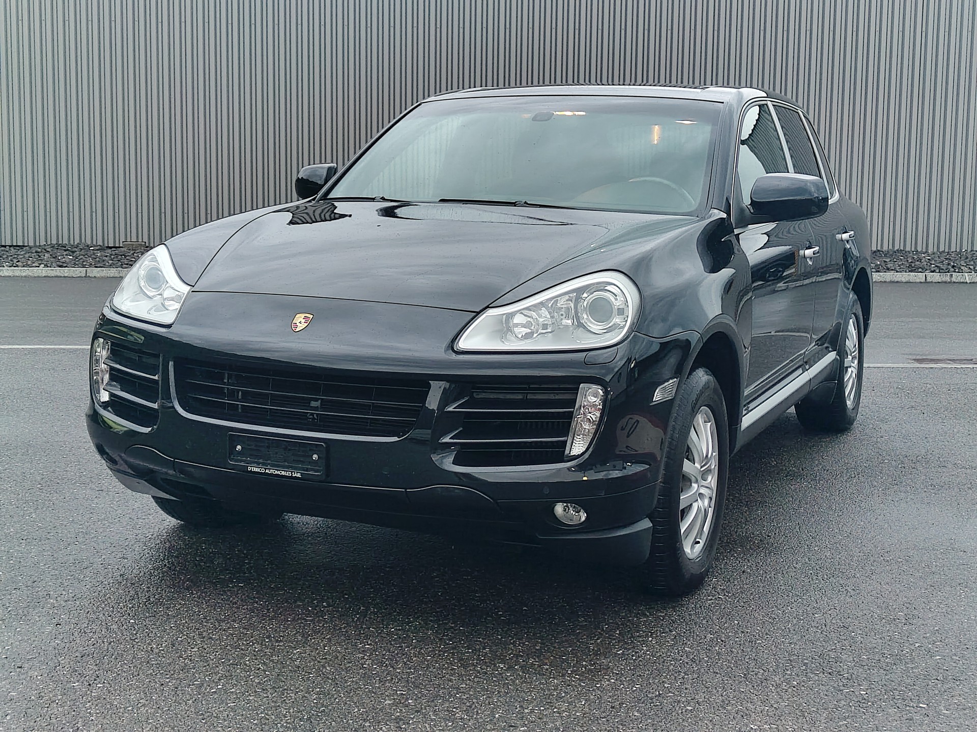 PORSCHE Cayenne Diesel-showroom-element-1