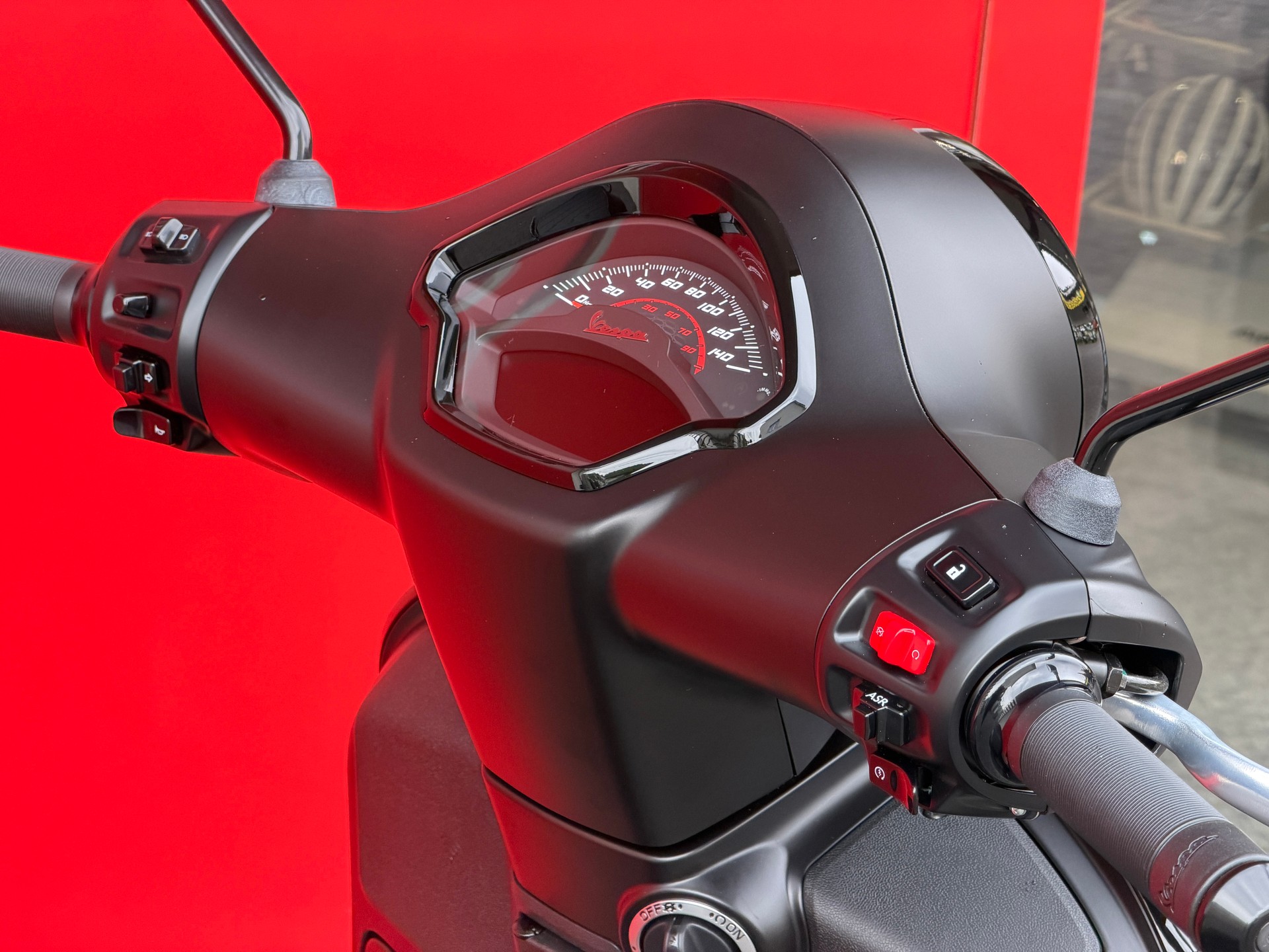 PIAGGIO Vespa GTS 310 ''NOTTE'' RST E5+-showroom-element-3