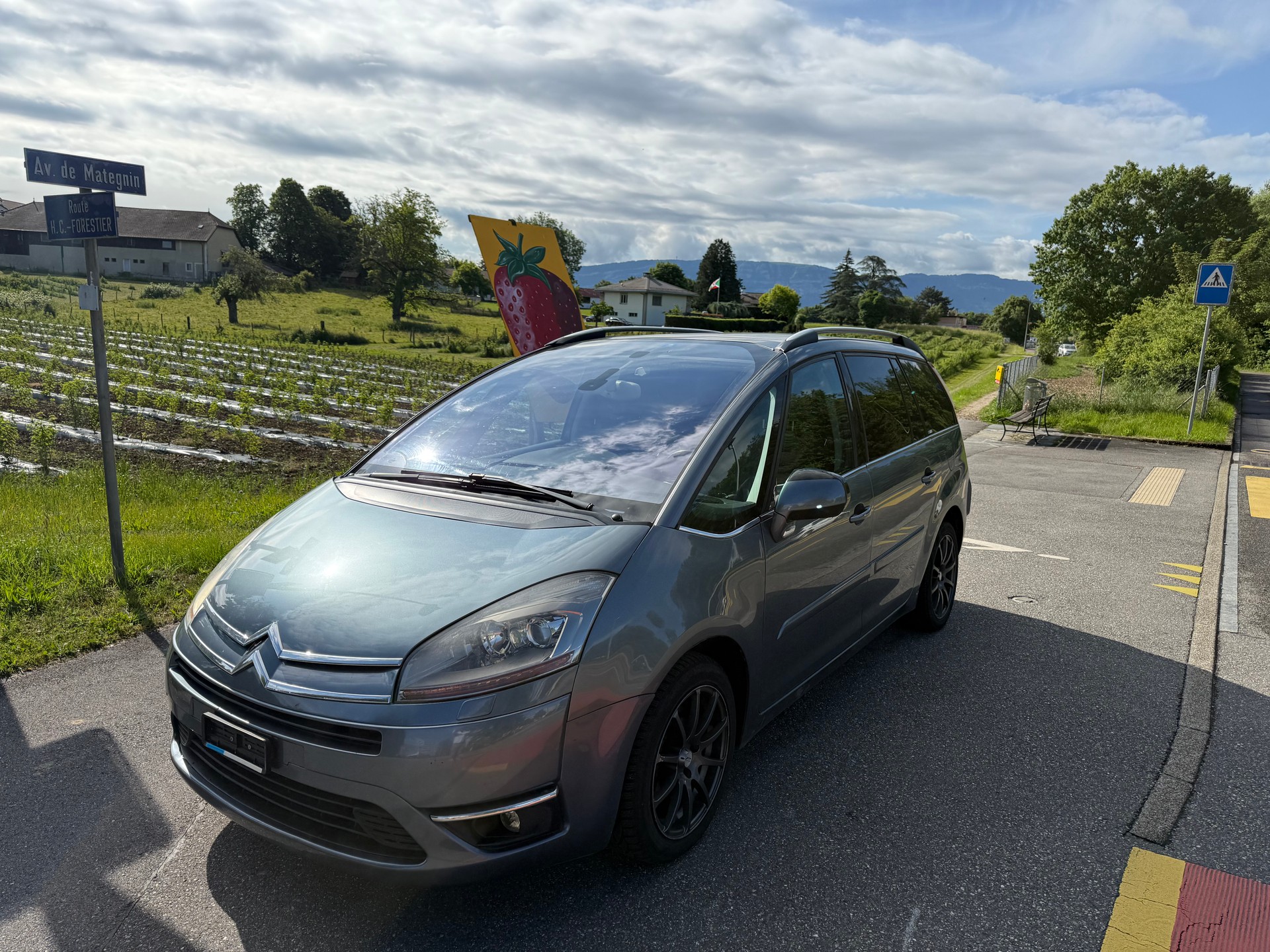 CITROEN Grand C4 Picasso 2.0 HDI Exclusive Automatic-image-1