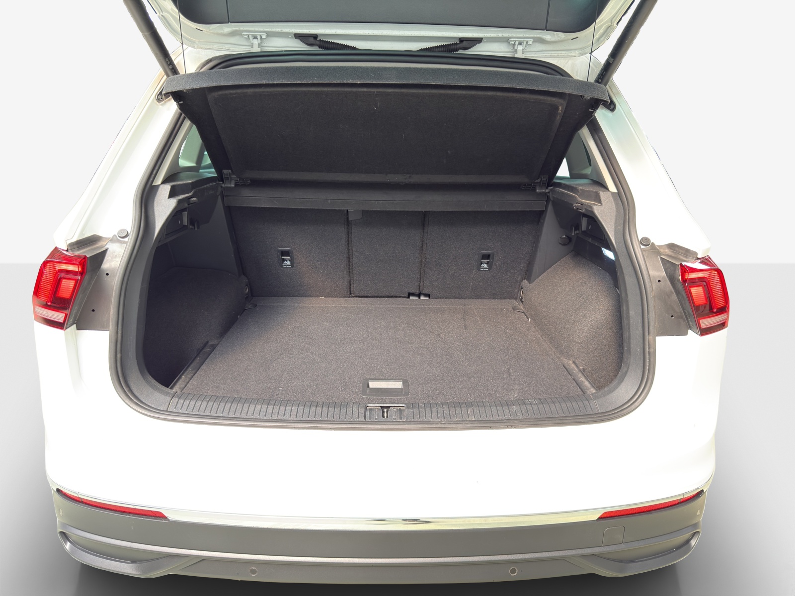 VW Tiguan 2.0TSI Life 4Motion DSG-image-12