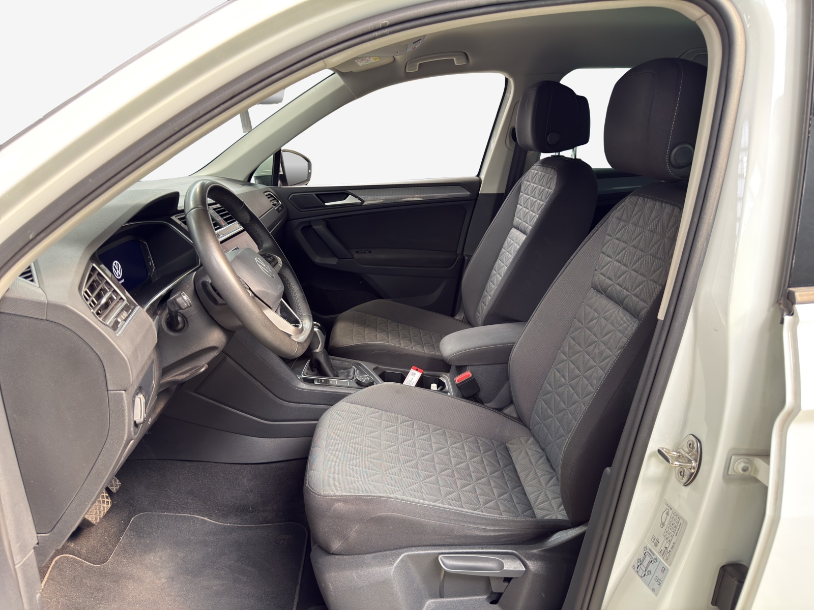 VW Tiguan 2.0TSI Life 4Motion DSG-image-7