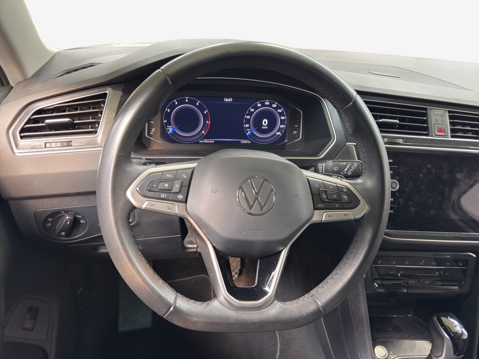 VW Tiguan 2.0TSI Life 4Motion DSG-image-9