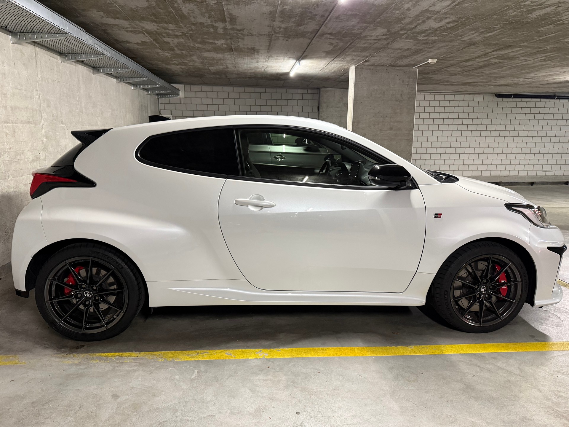TOYOTA 1.6 Turbo Sport 4x4-image-2