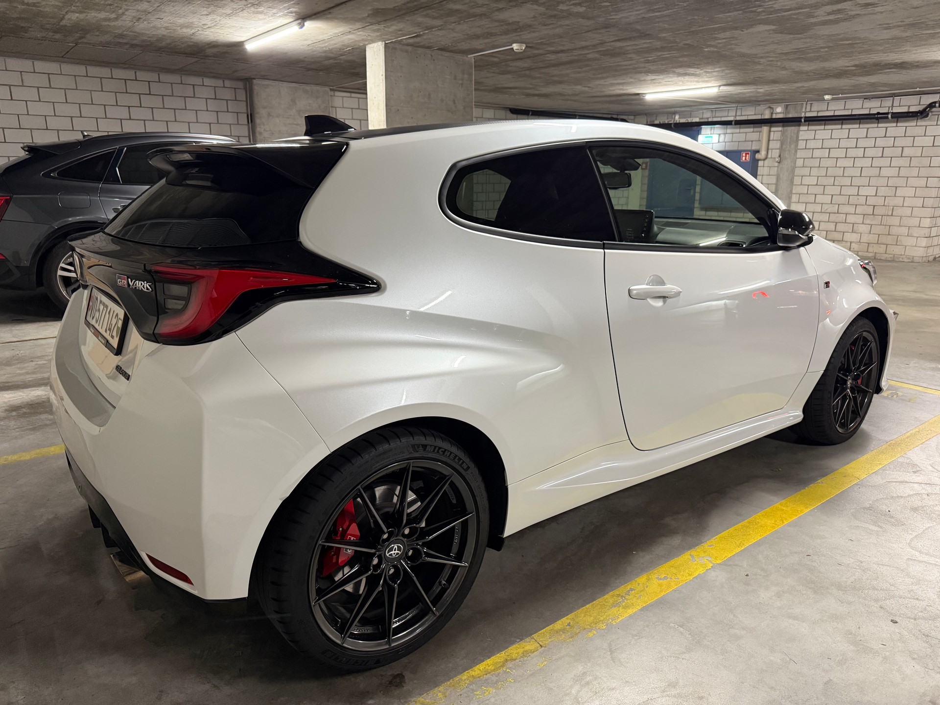 TOYOTA 1.6 Turbo Sport 4x4-image-1
