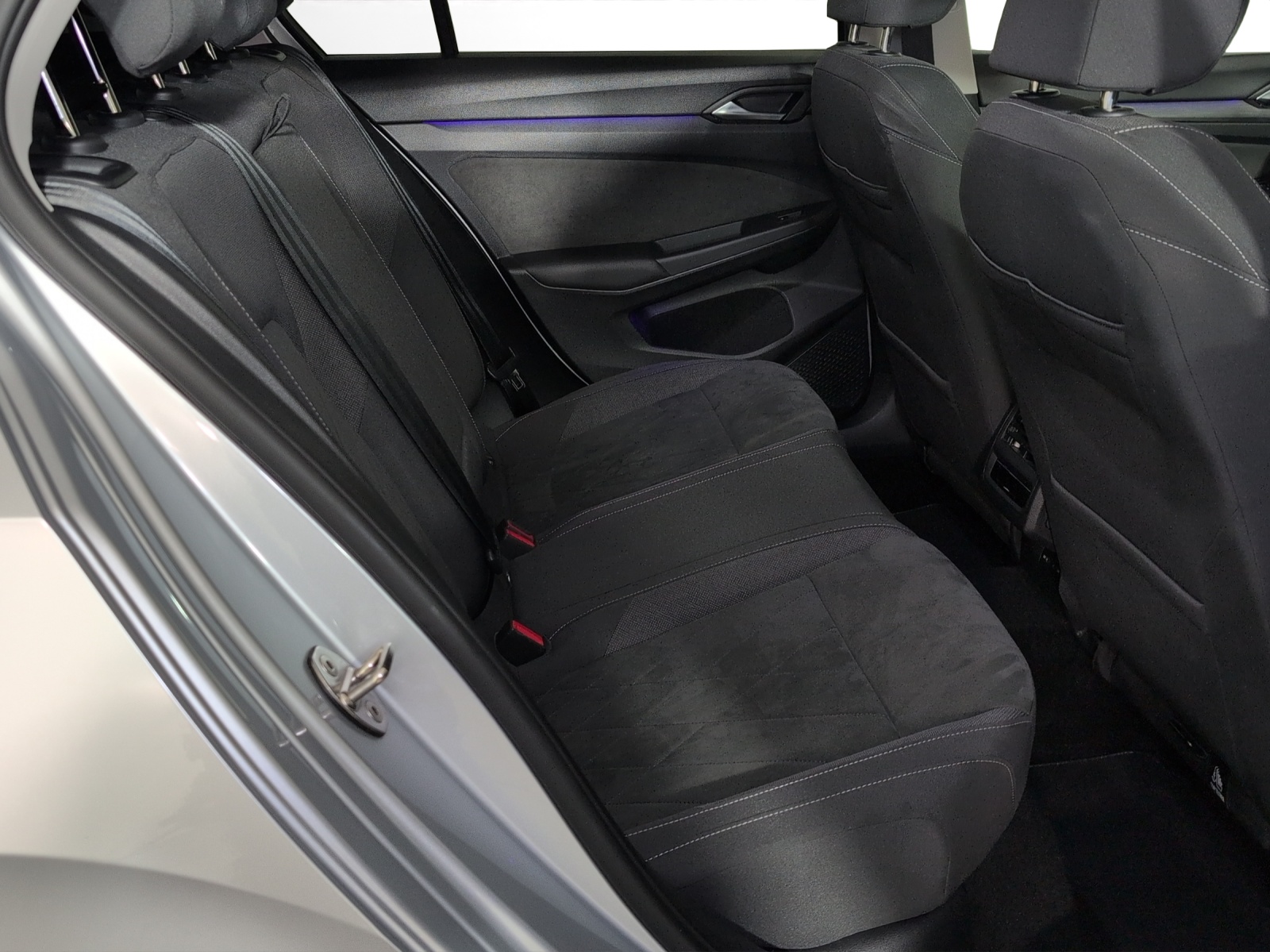 VW Golf 2.0 TSI Style DSG 4 Motion-image-8