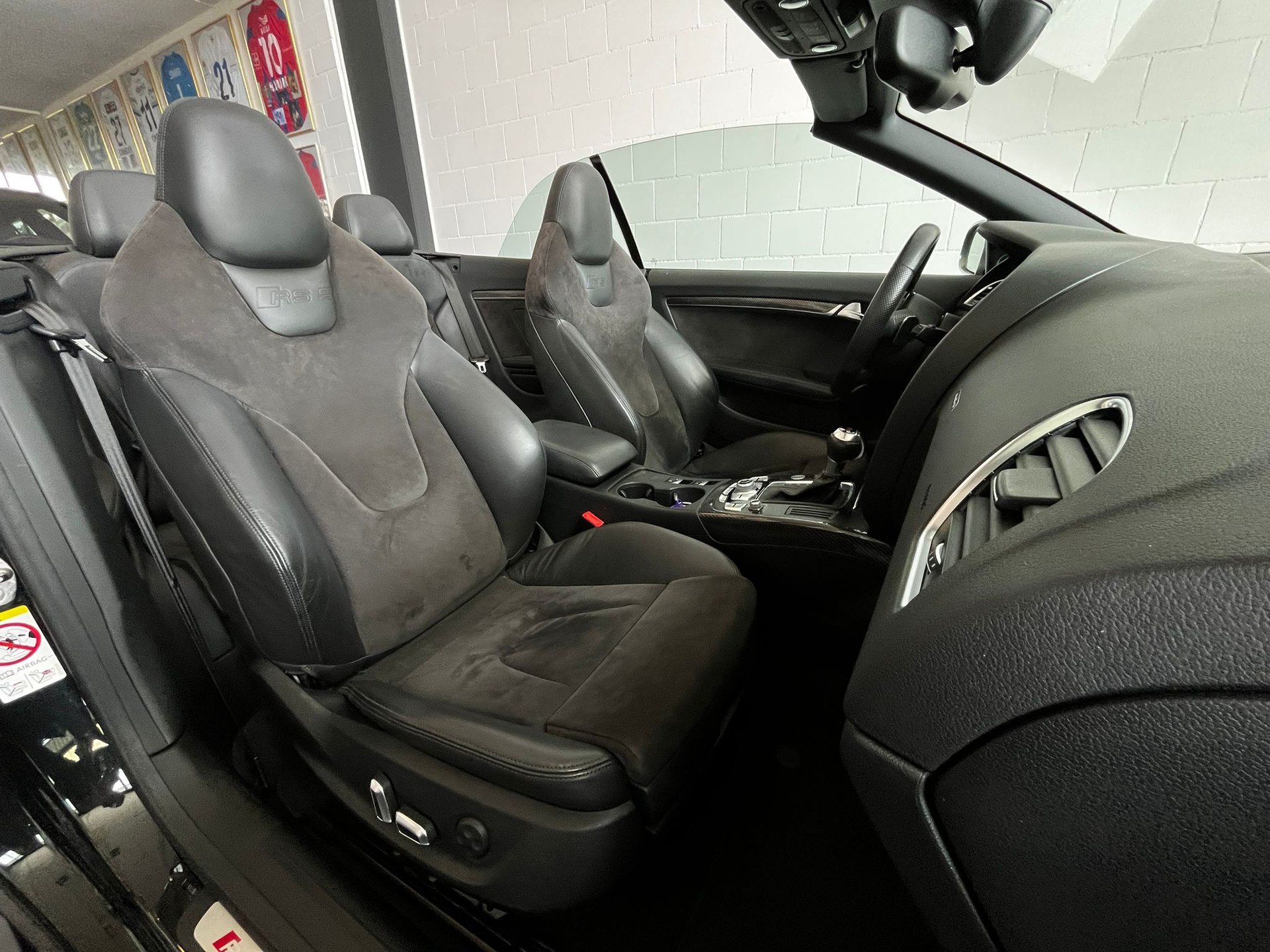 AUDI RS5 Cabrio 4.2 FSI quattro S-tronic-image-24