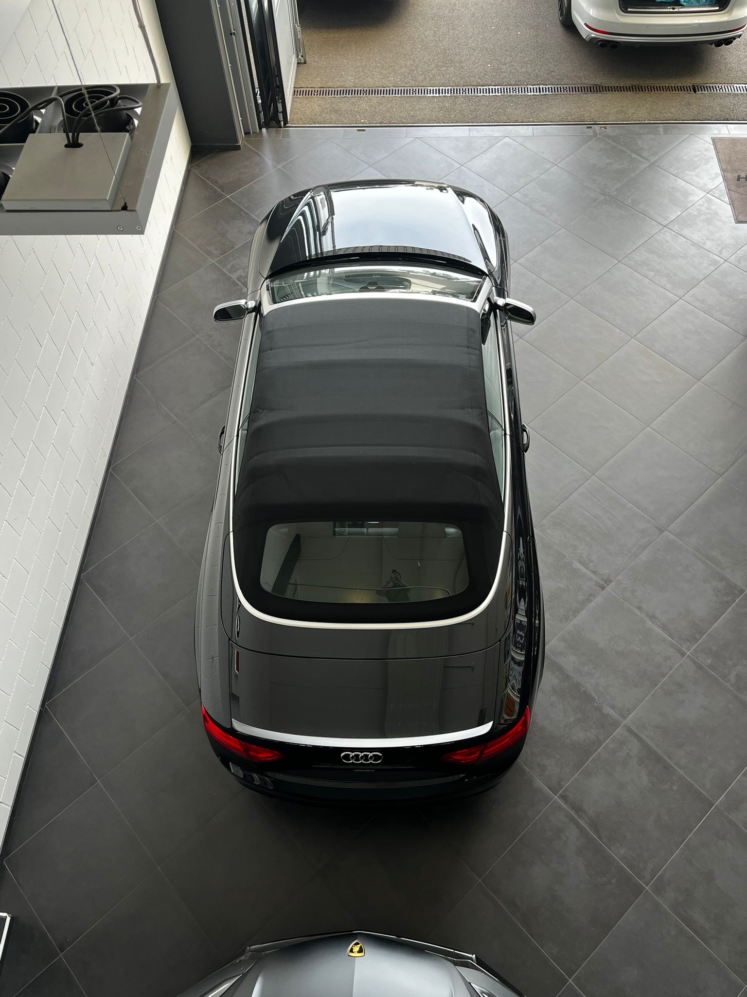 AUDI RS5 Cabrio 4.2 FSI quattro S-tronic-image-16