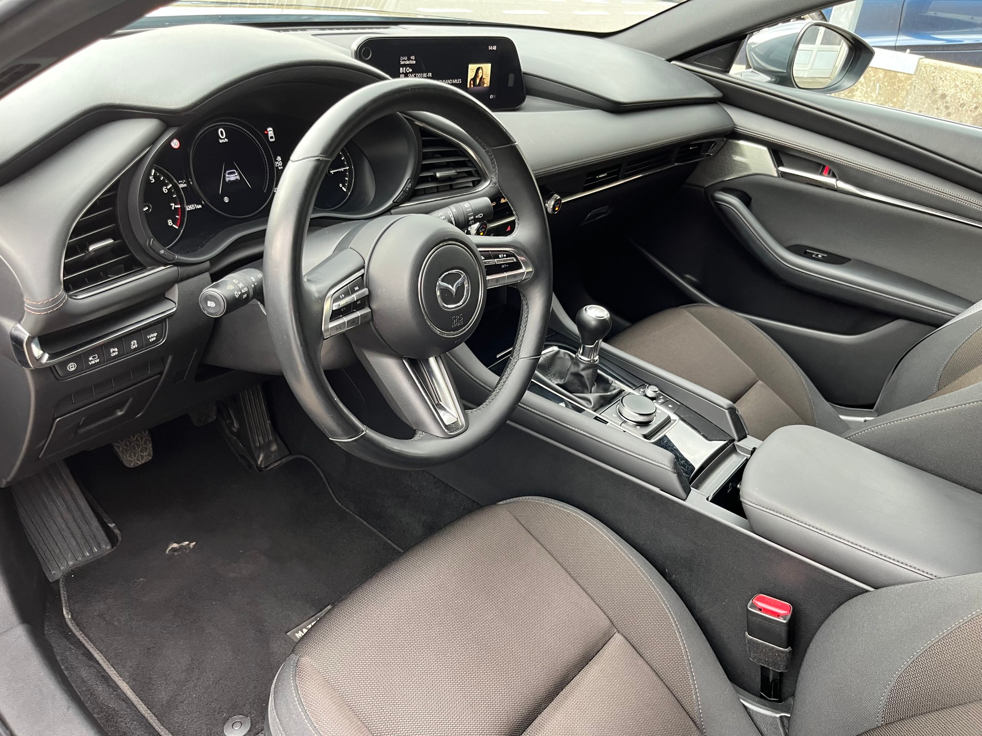 MAZDA 3 Hatchback SKYACTIV-G M Hybrid 122 Ambition+++ANHÄNGERKUPPLUNG+++-image-5