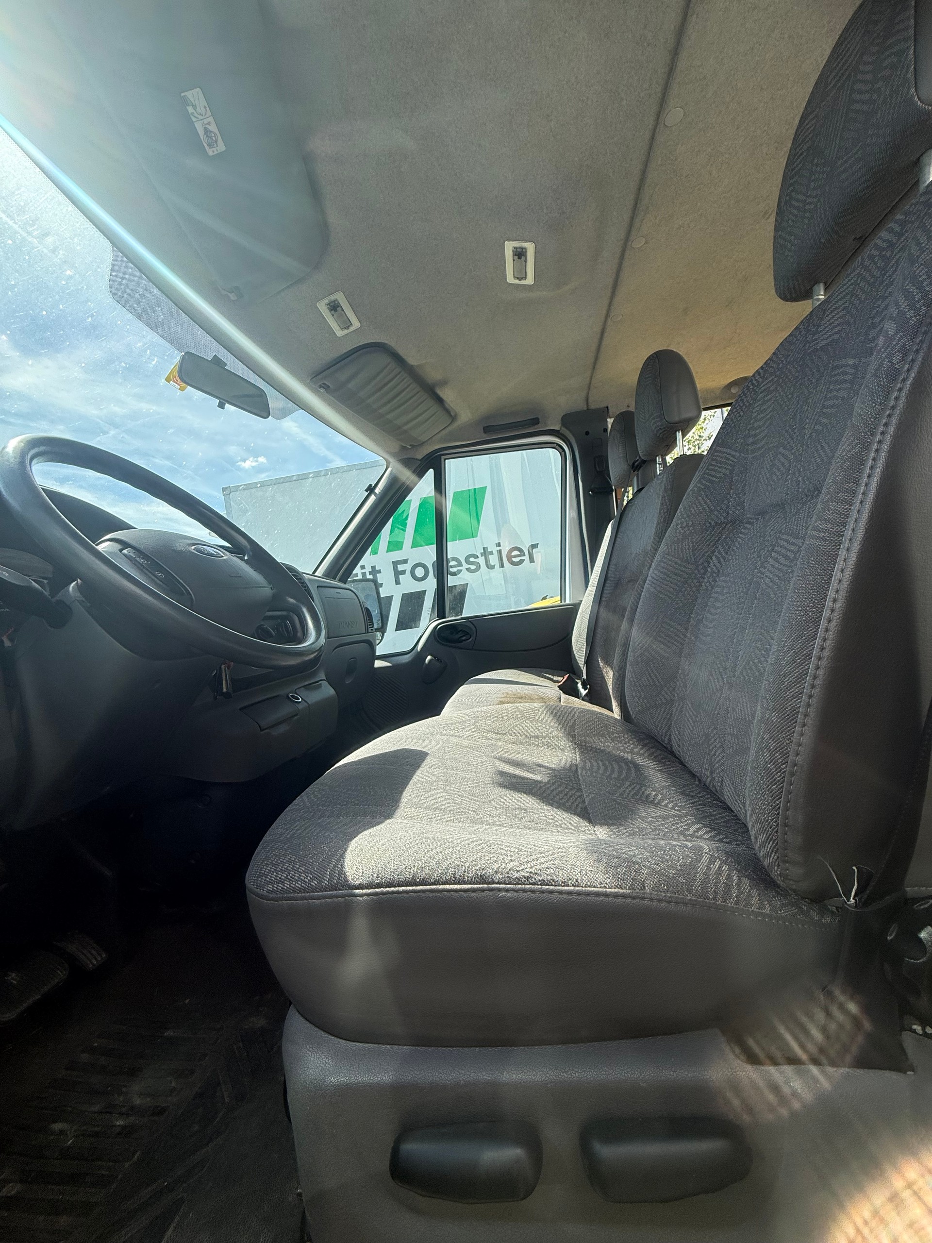 FORD Transit 2.4 TD 330 S Van-image-6