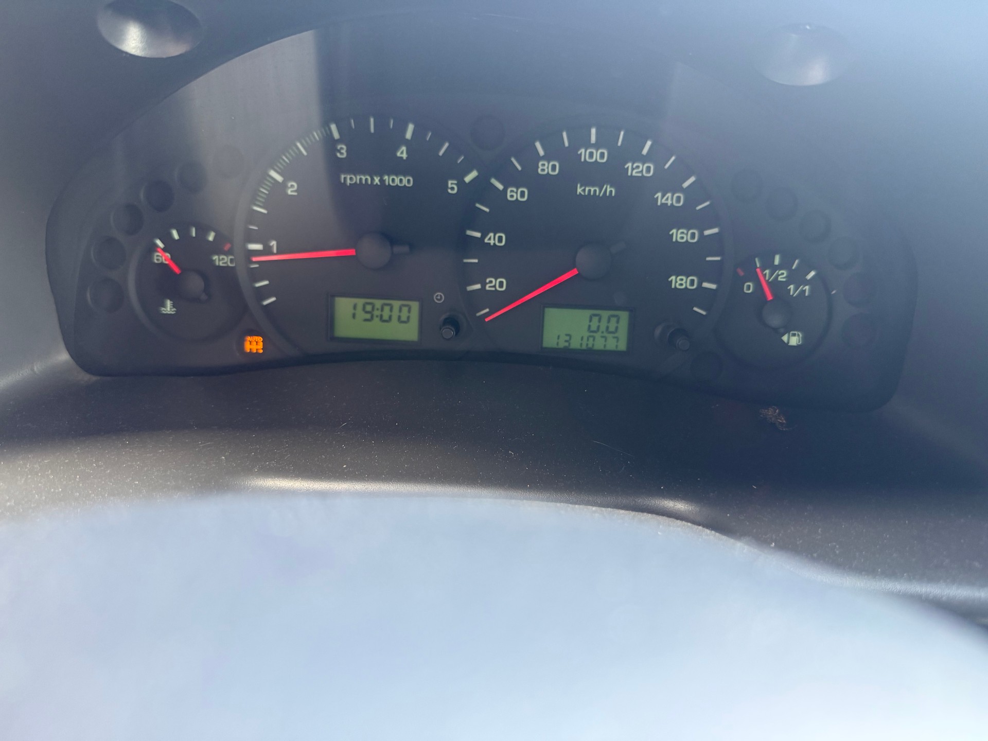 FORD Transit 2.4 TD 330 S Van-image-8