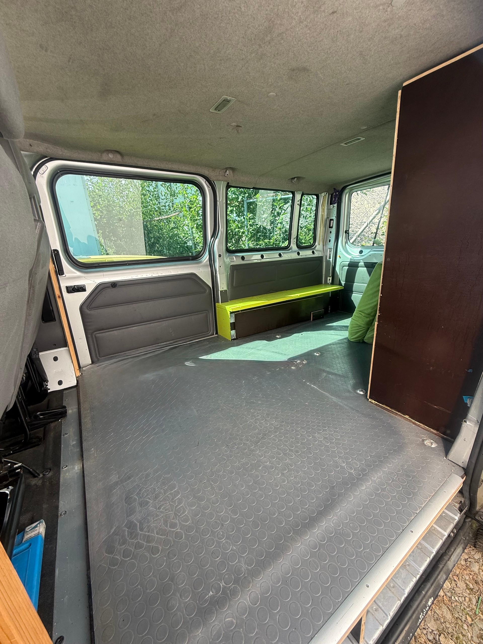 FORD Transit 2.4 TD 330 S Van-image-11