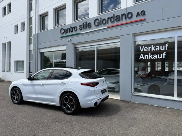ALFA ROMEO Stelvio 2.0 Veloce 280PS Premium Sky Q4 MY22-image-2